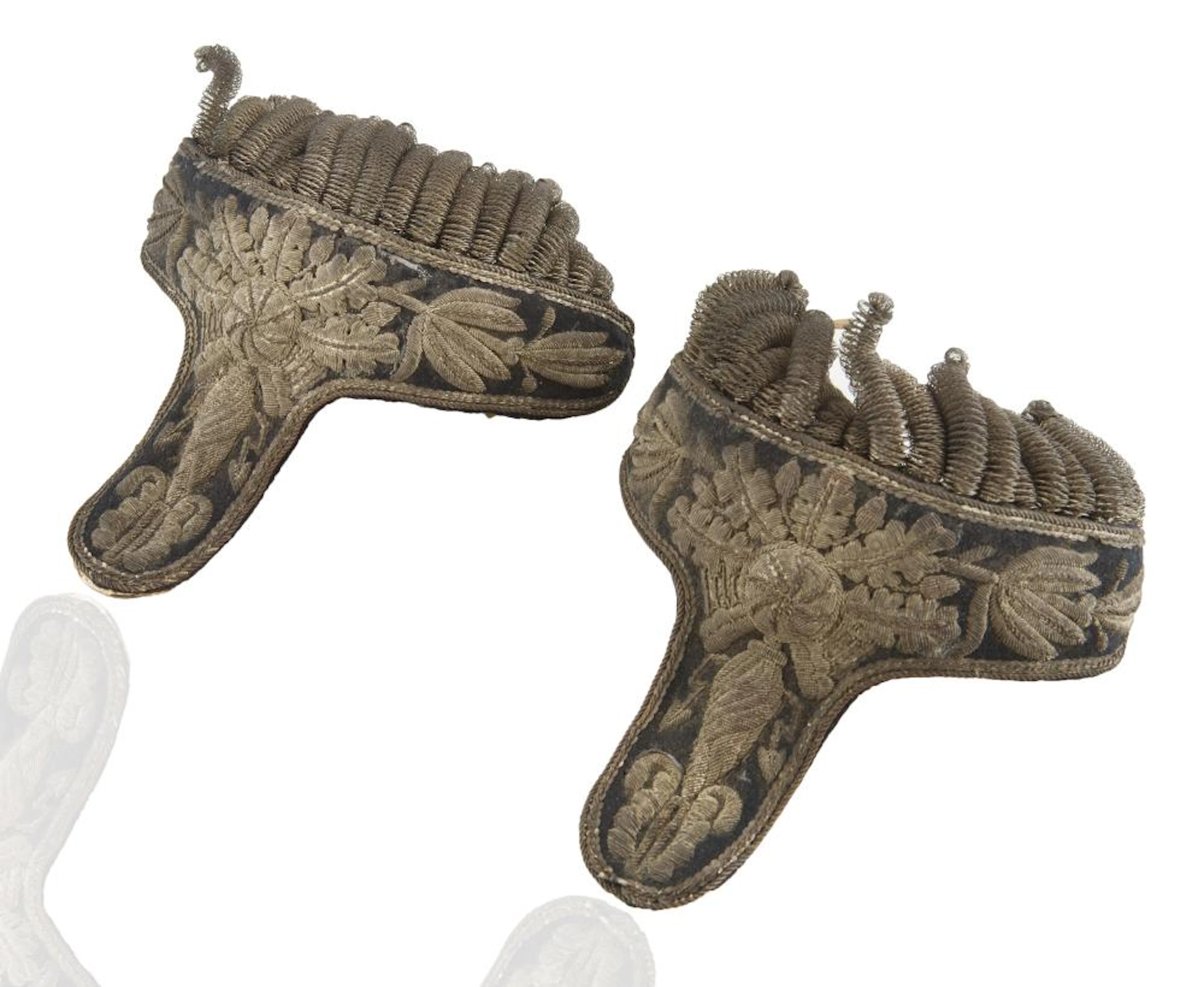 A PAIR OF REVOLUTIONARY EPAULETTES