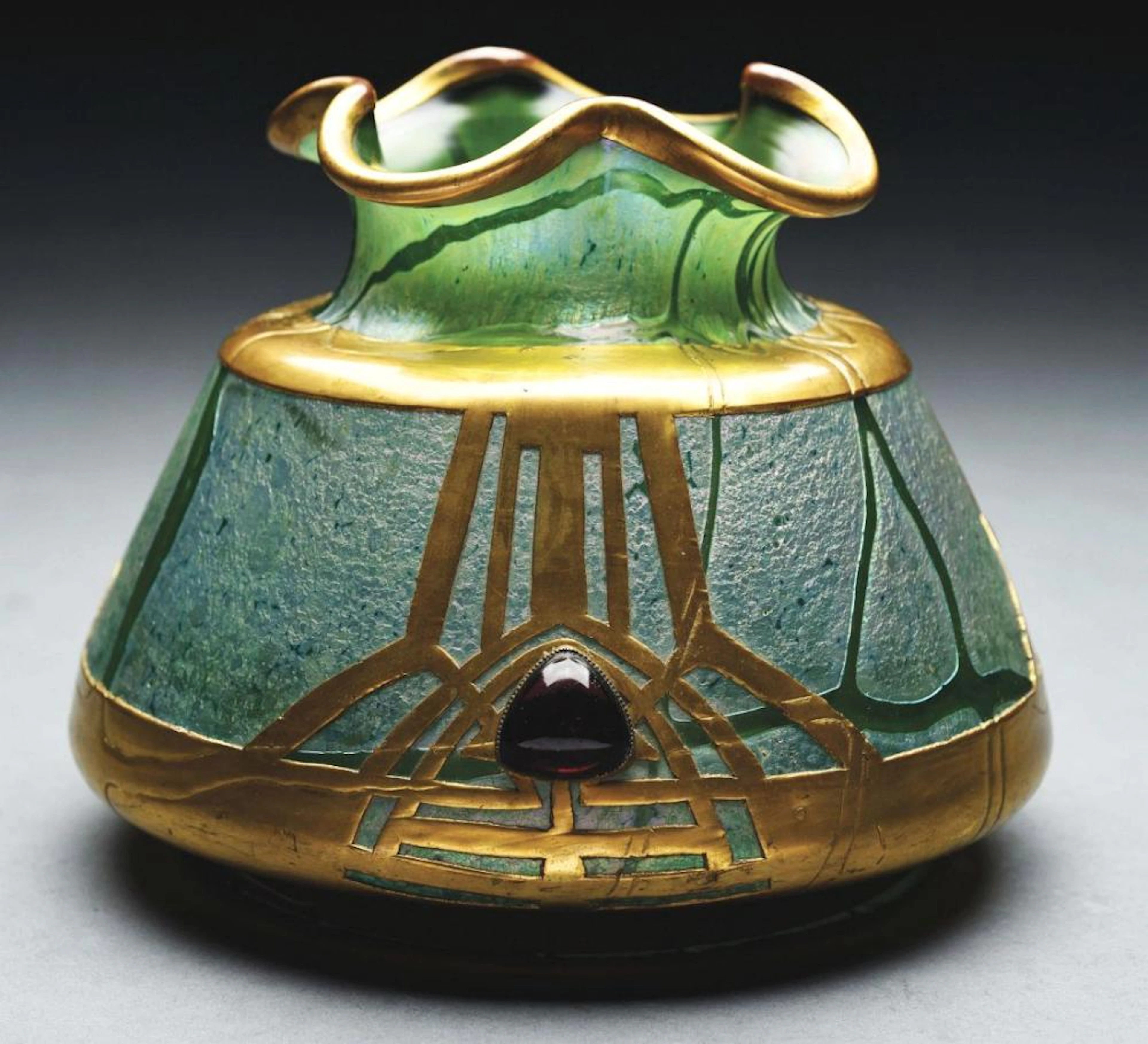 LOETZ ART NOUVEAU GLASS VASE.