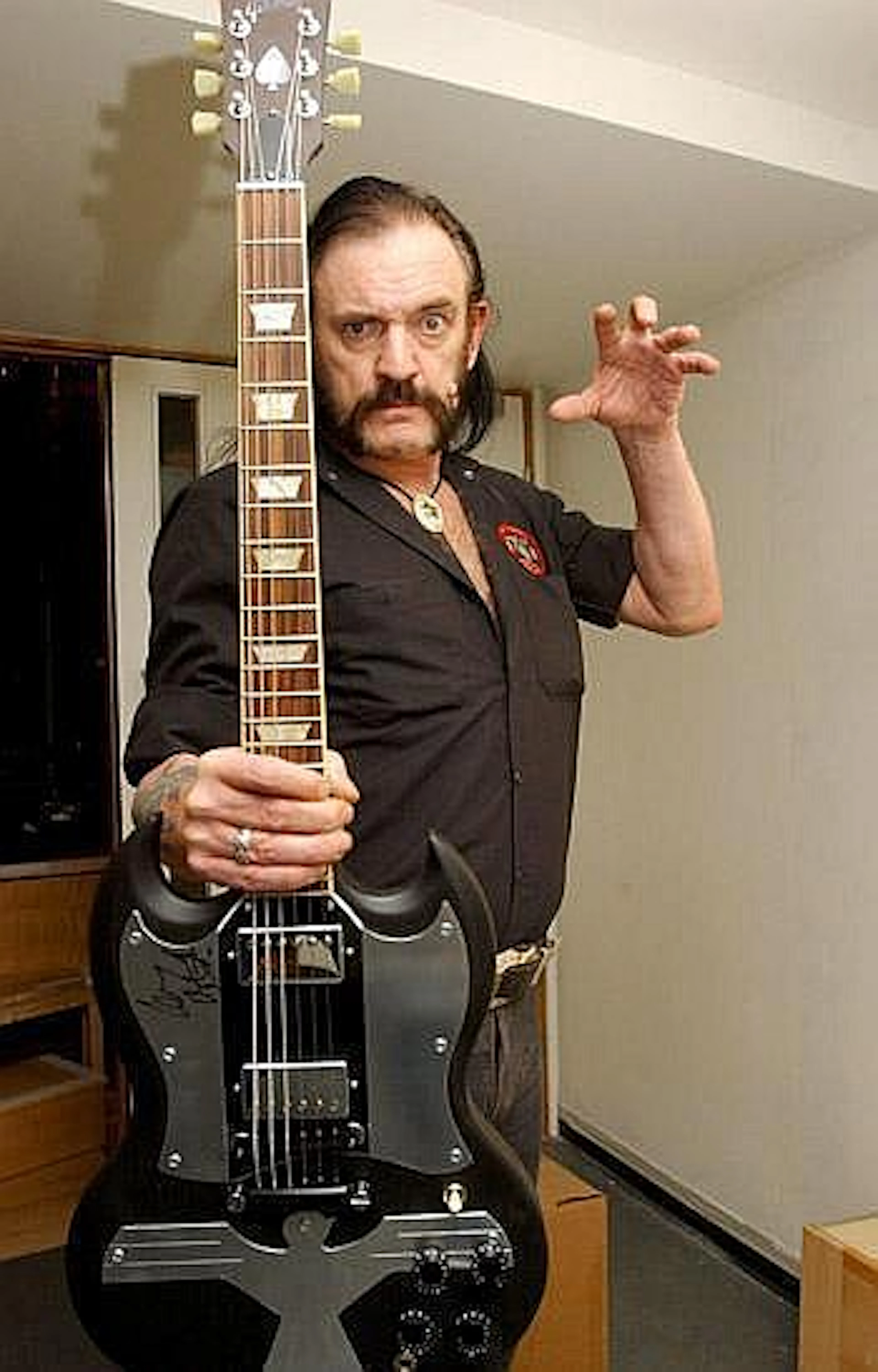 LEMMY SIGNED THE EAGLE GIBSON SG GUITAR