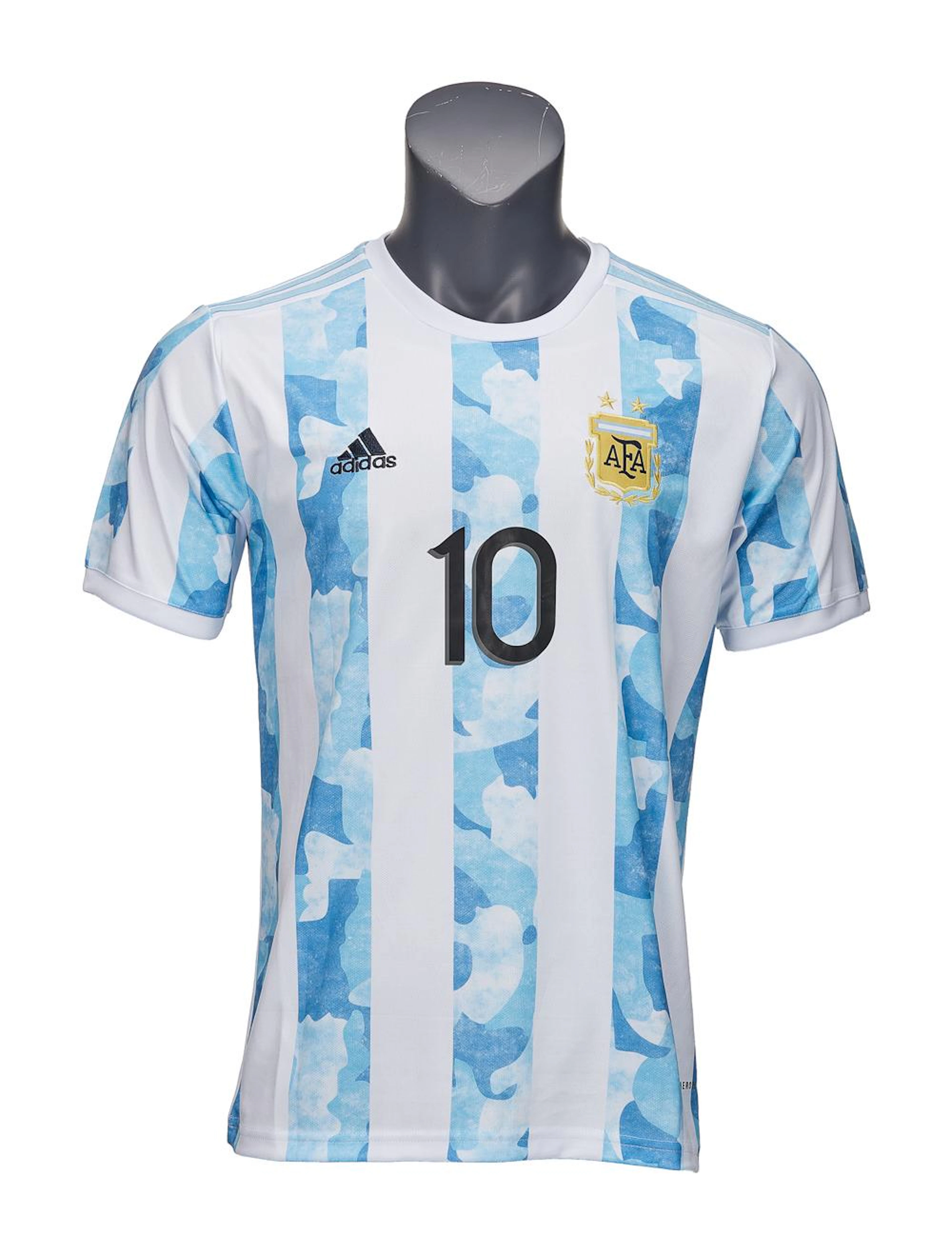 LIONEL MESSI: SIGNED 2020-21 ARGENTINA JERSEY (BECKETT)