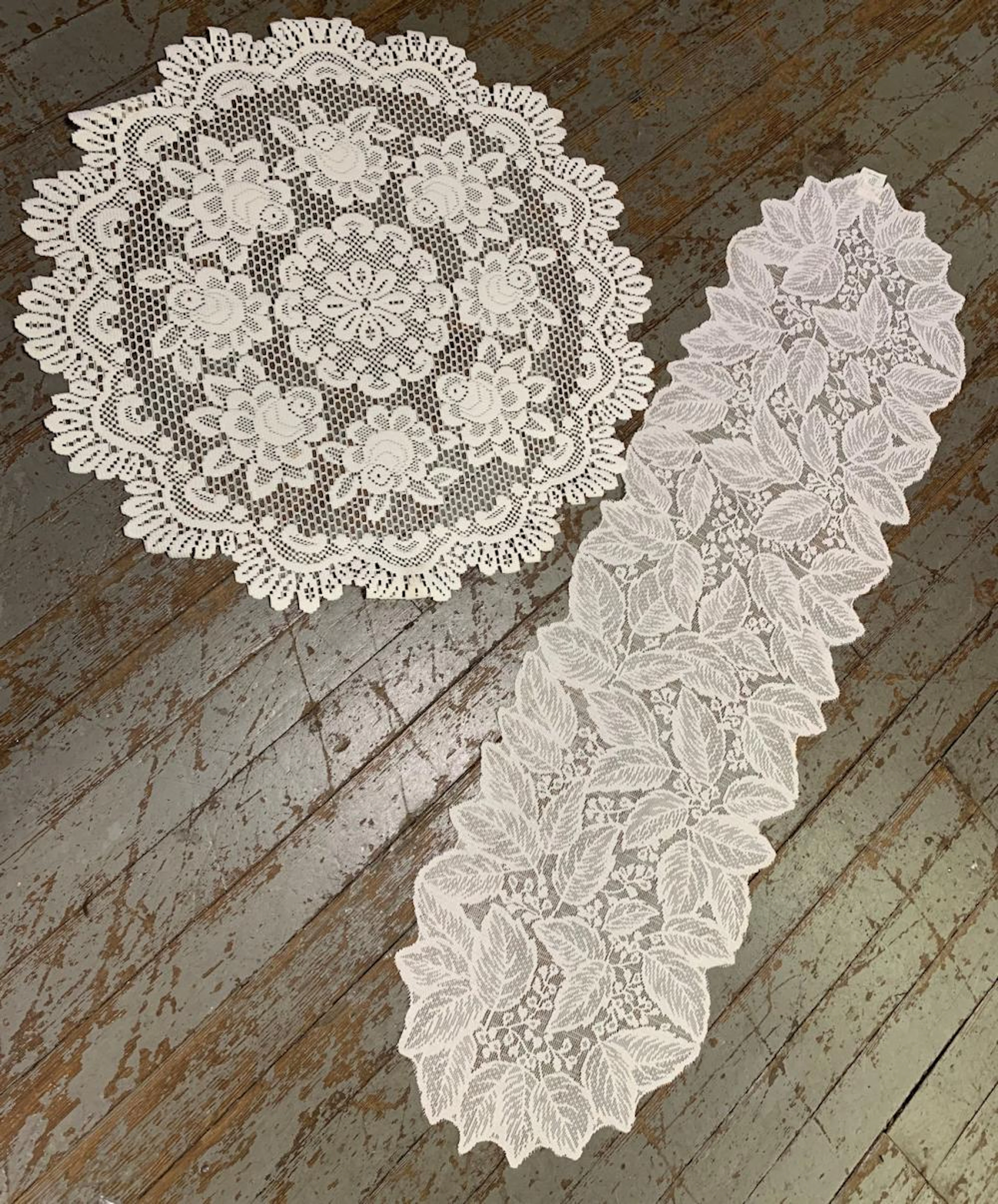 2 Table Cloths