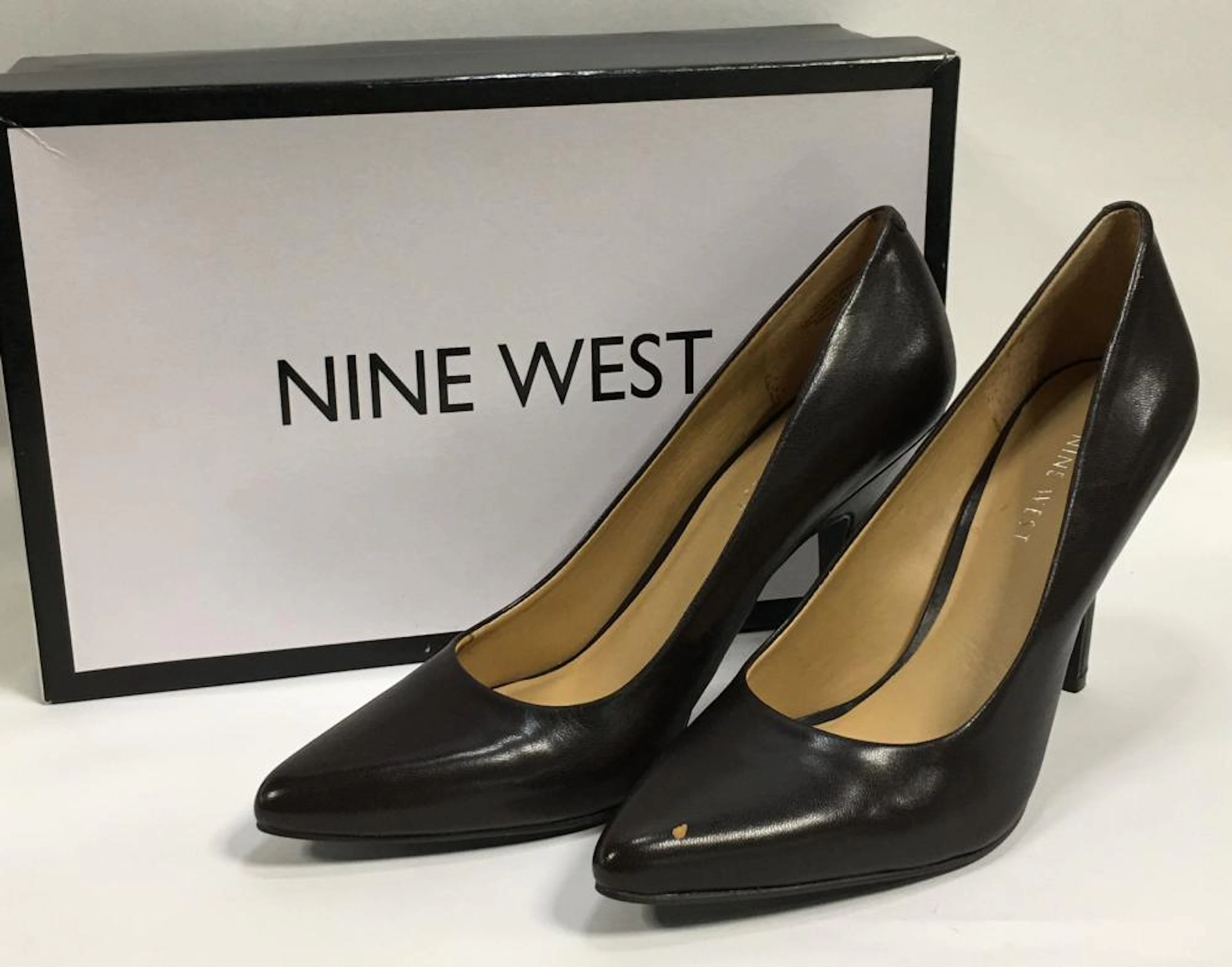 ine West Black Heels