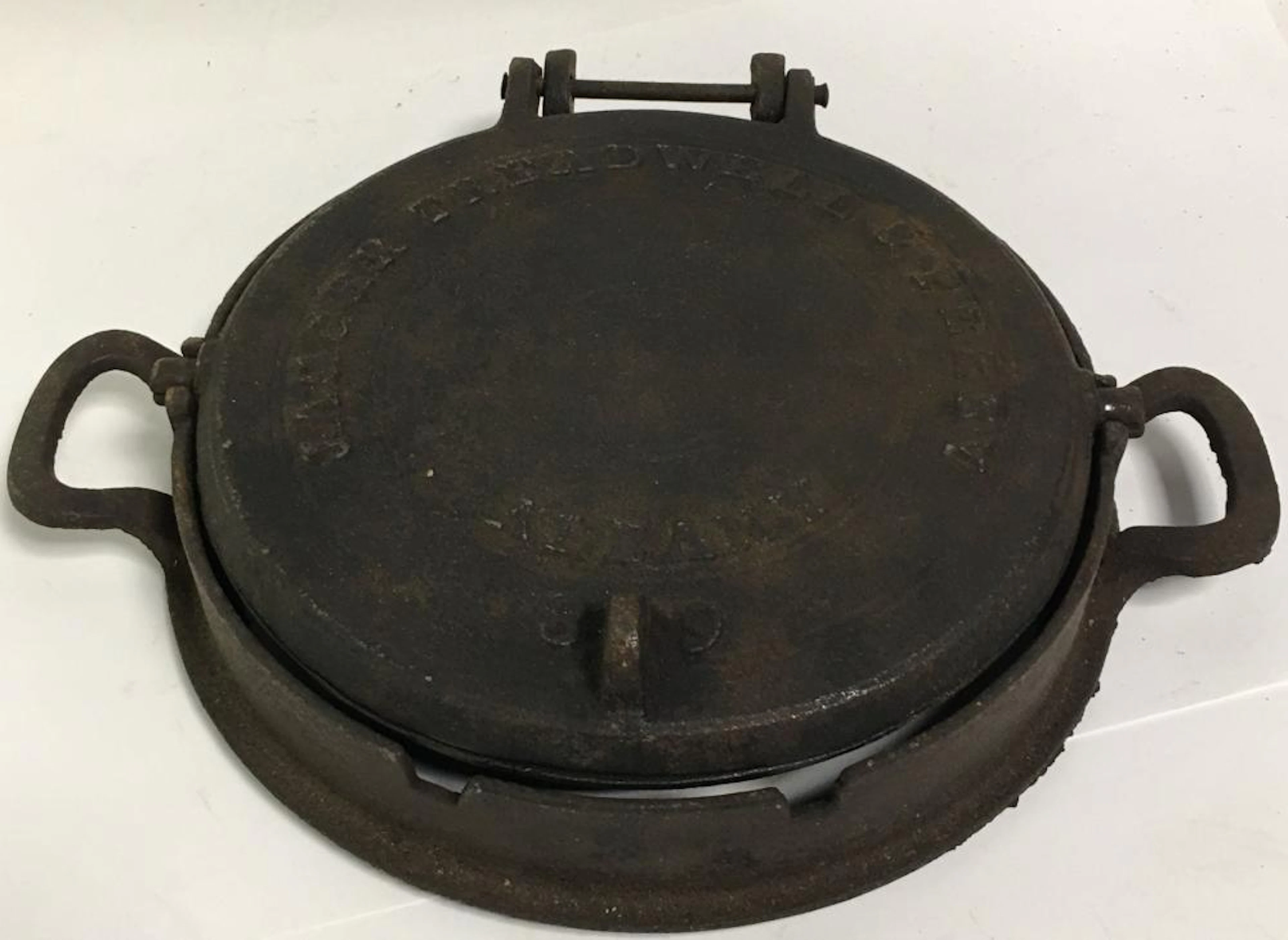 Jagger Treadwell & Perry Cast Iron Waffle Iro