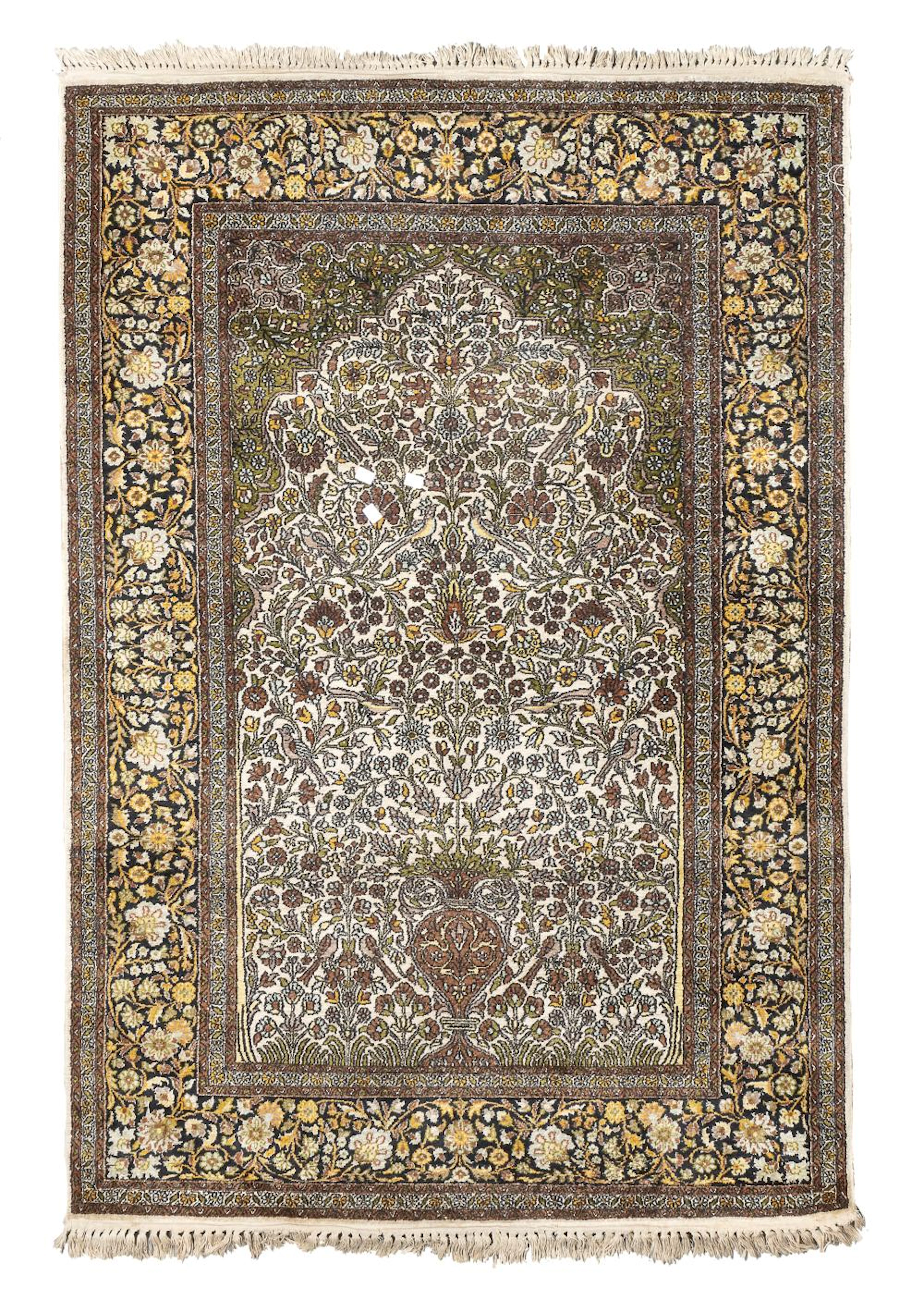 KUM CARPET, FIRST HALF 20TH CENTURY