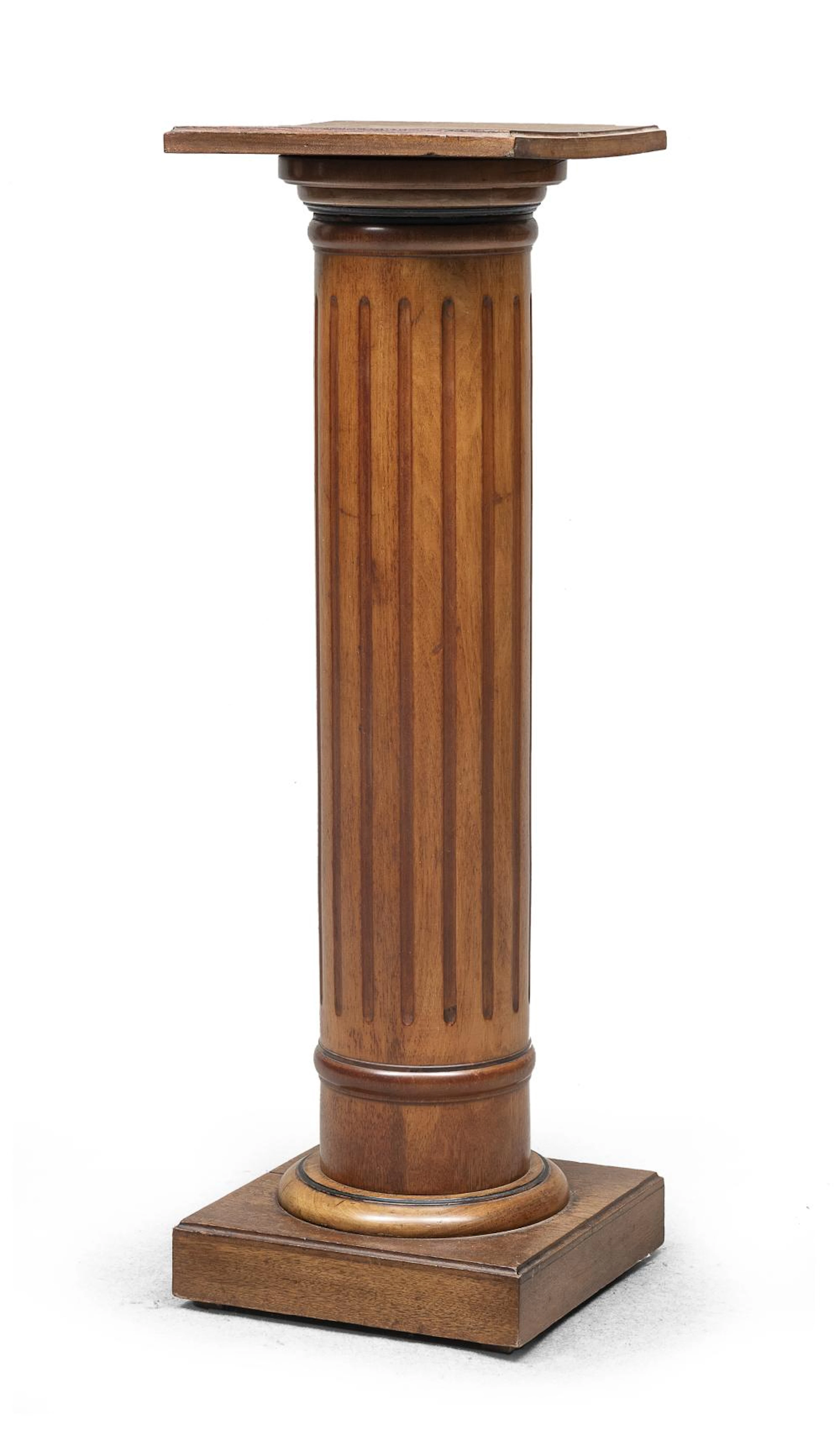 COLUMN IN OAK STAINED WOOD, EARLY 20TH CENTURY