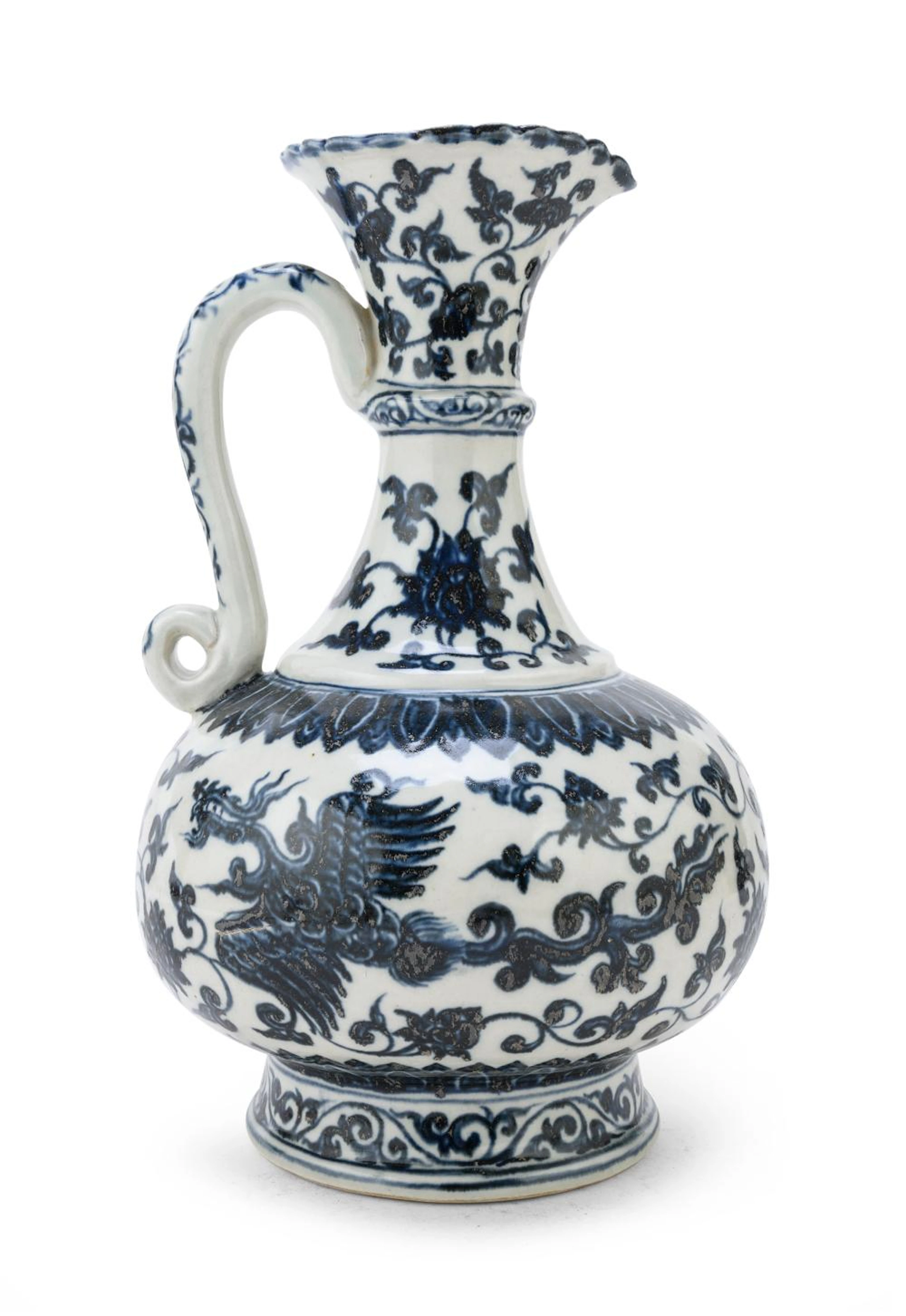 A LARGE BLUE AND WHITE PORCELAIN EWER, CHINA 20TH CENTURY