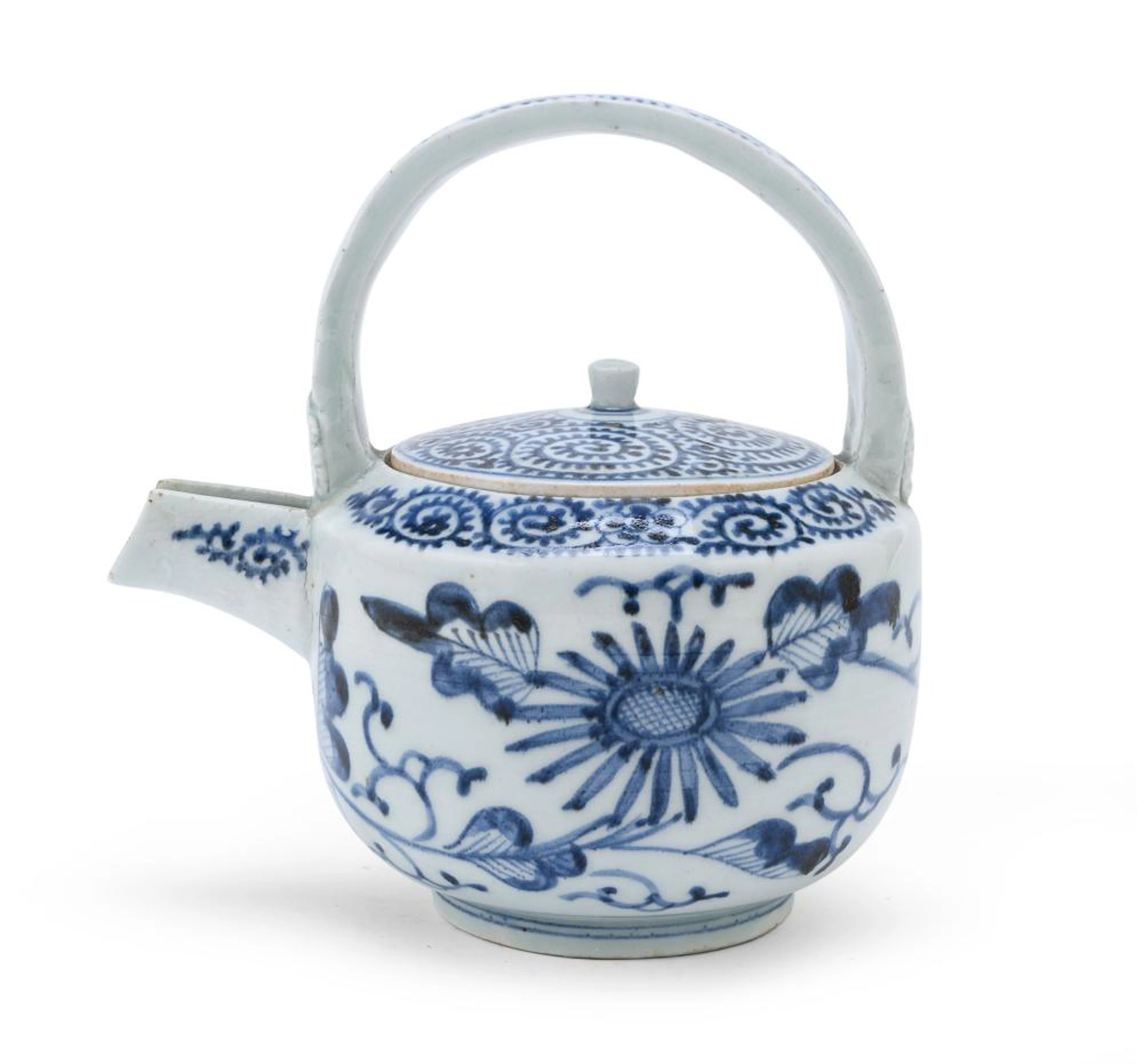 A BLUE AND WHITE PORCELAIN SAKE PITCHER DECORATED WITH KARAKUSA