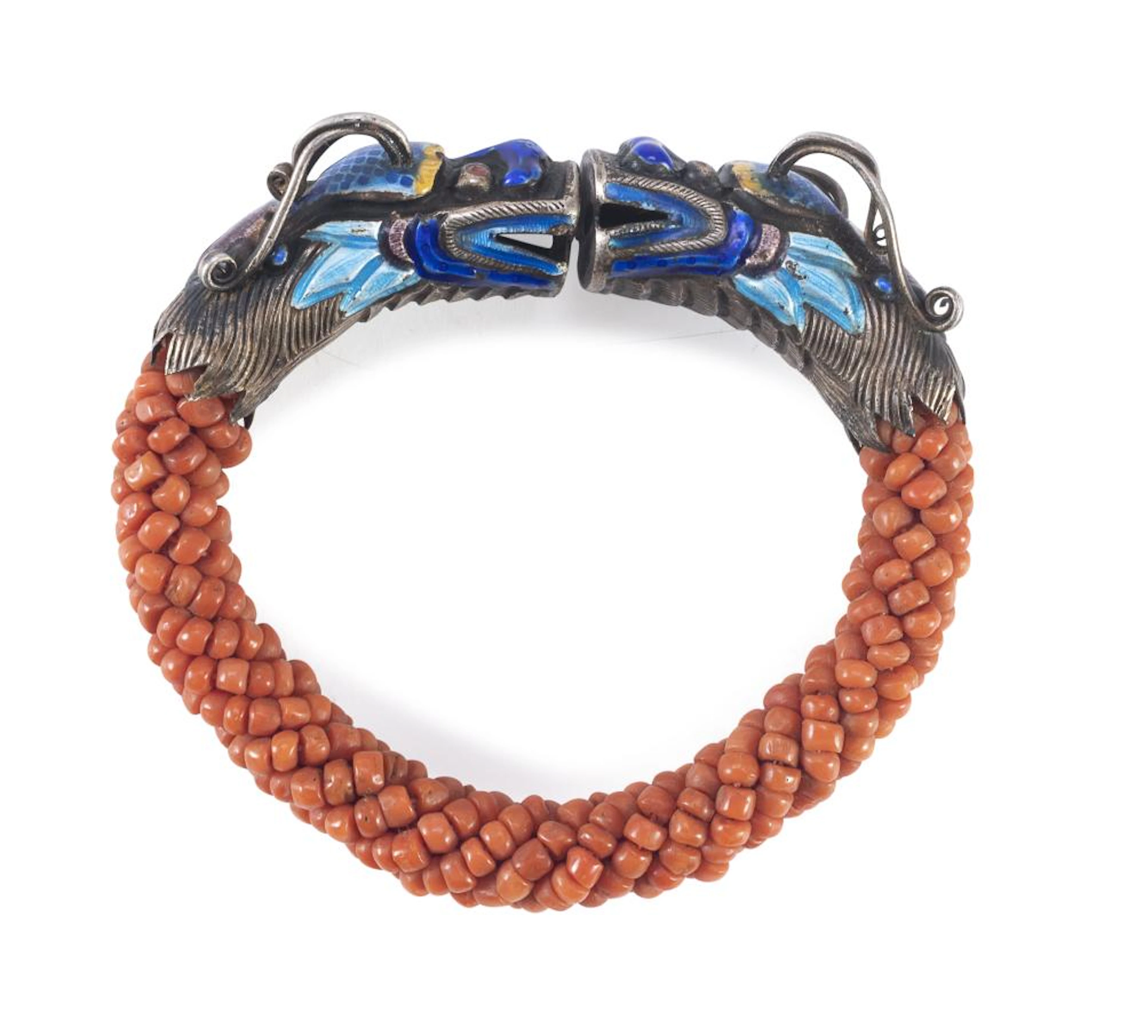 A CHINESE CLOISONNÈ METAL AND CORAL BRACELET. 20TH CENTURY.
