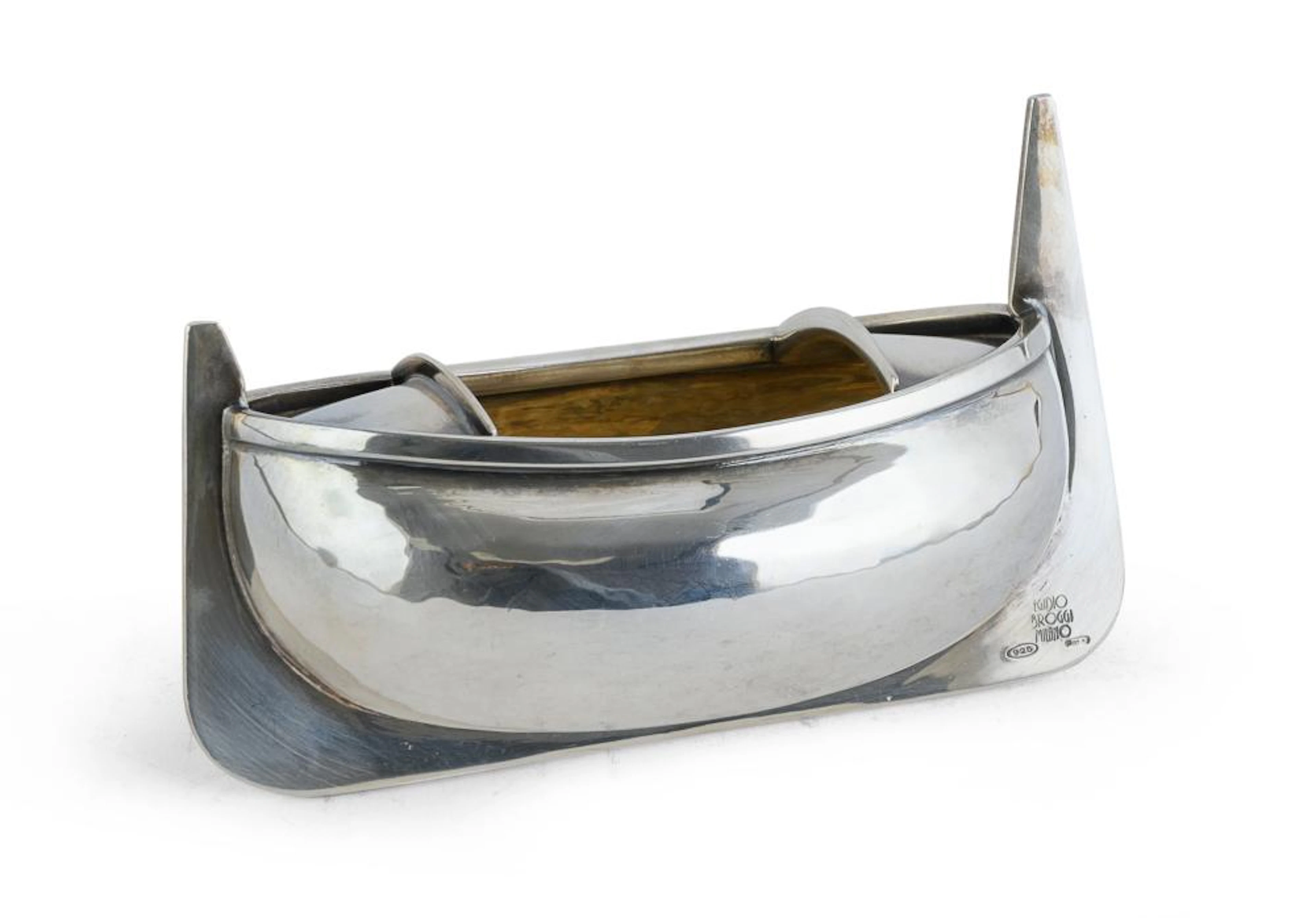 UNUSUAL SILVER ASHTRAY, MILAN 1980 ca.