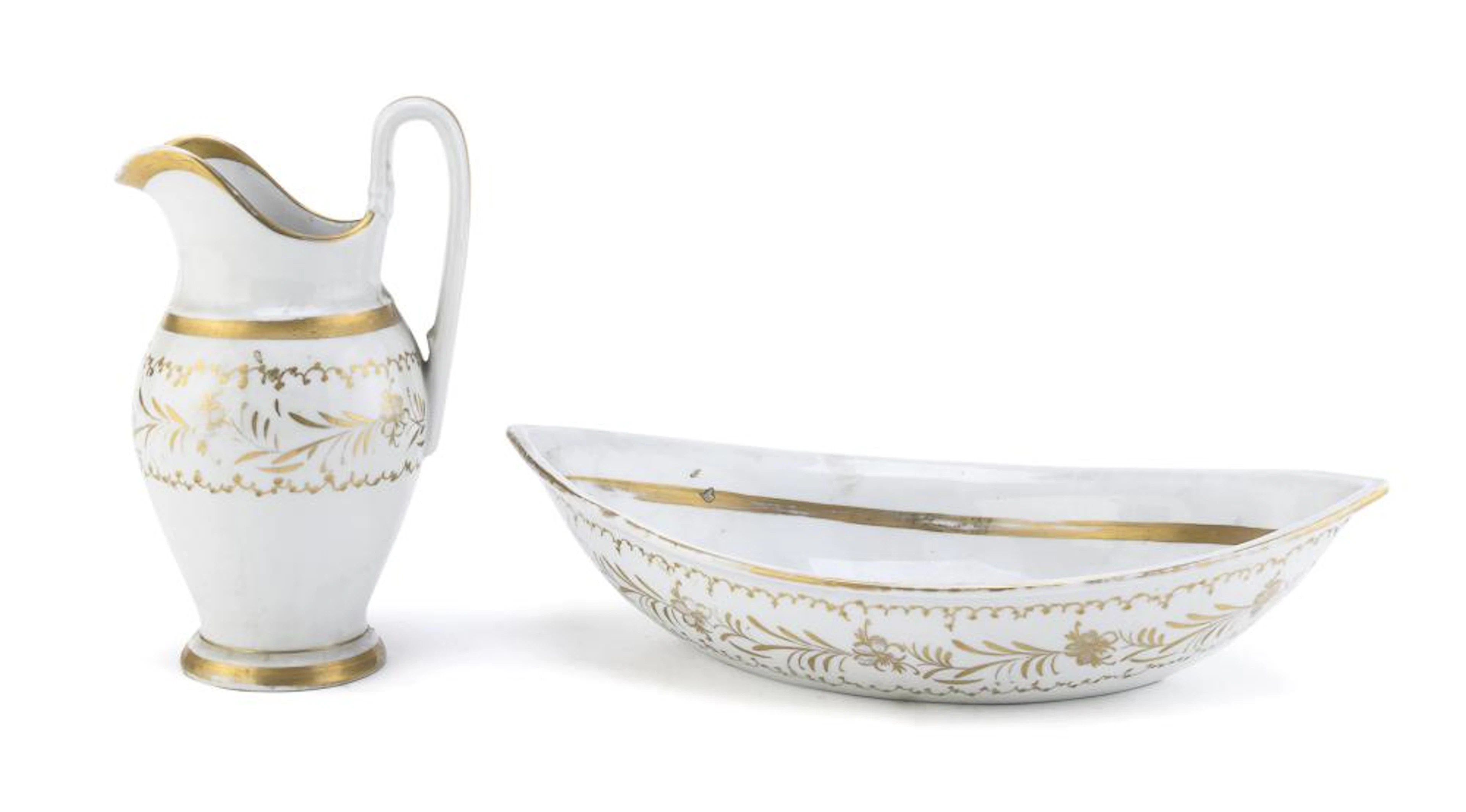 PORCELAIN JUG AND BOWL, EARLY 19th CENTURY