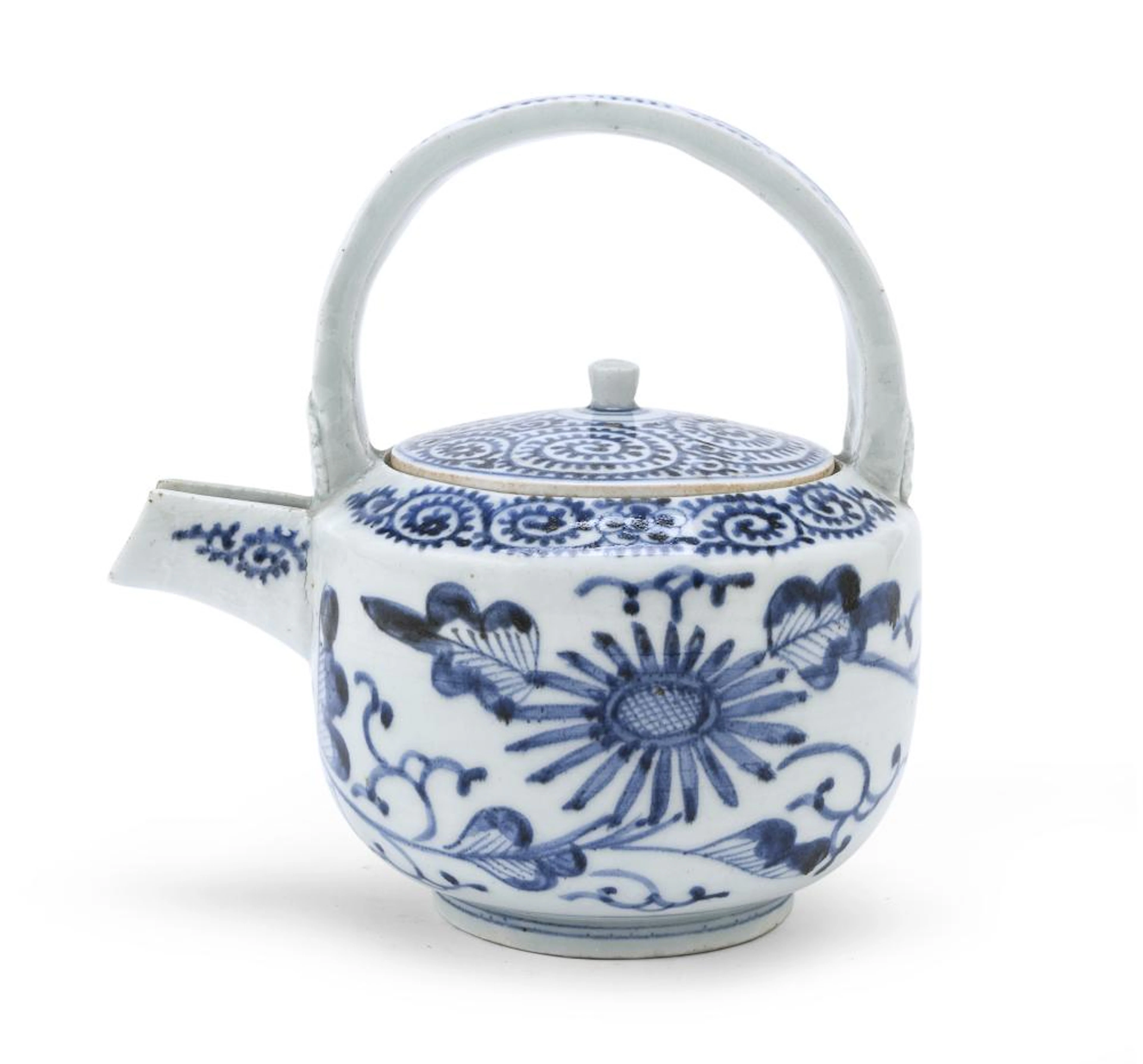 BLUE AND WHITE PORCELAIN SAKE JUG, JAPAN FIRST HALF 18TH CENTURY