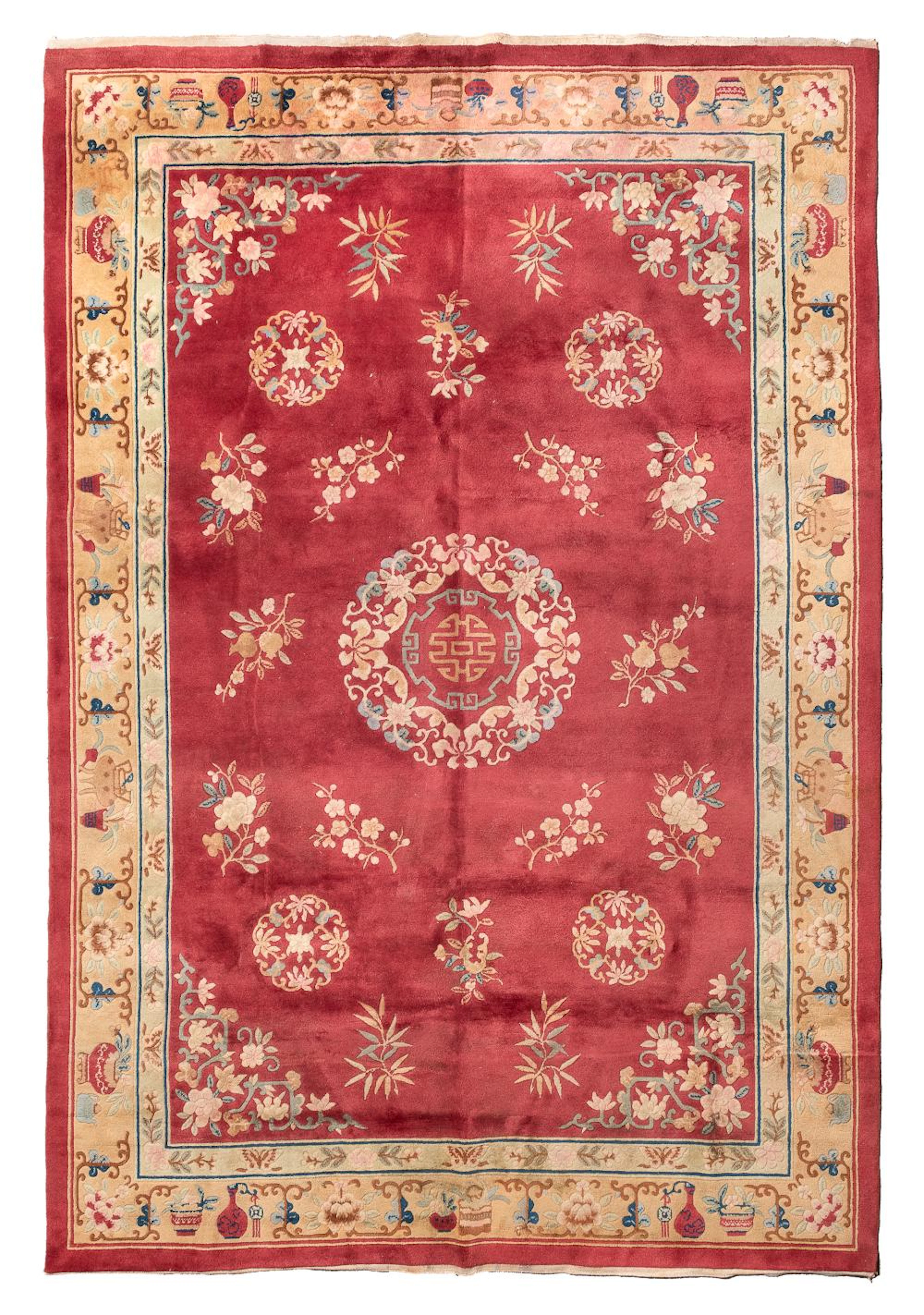A CHINESE TIEN-TSIN CARPET, FIRST HALF 20TH CENTURY