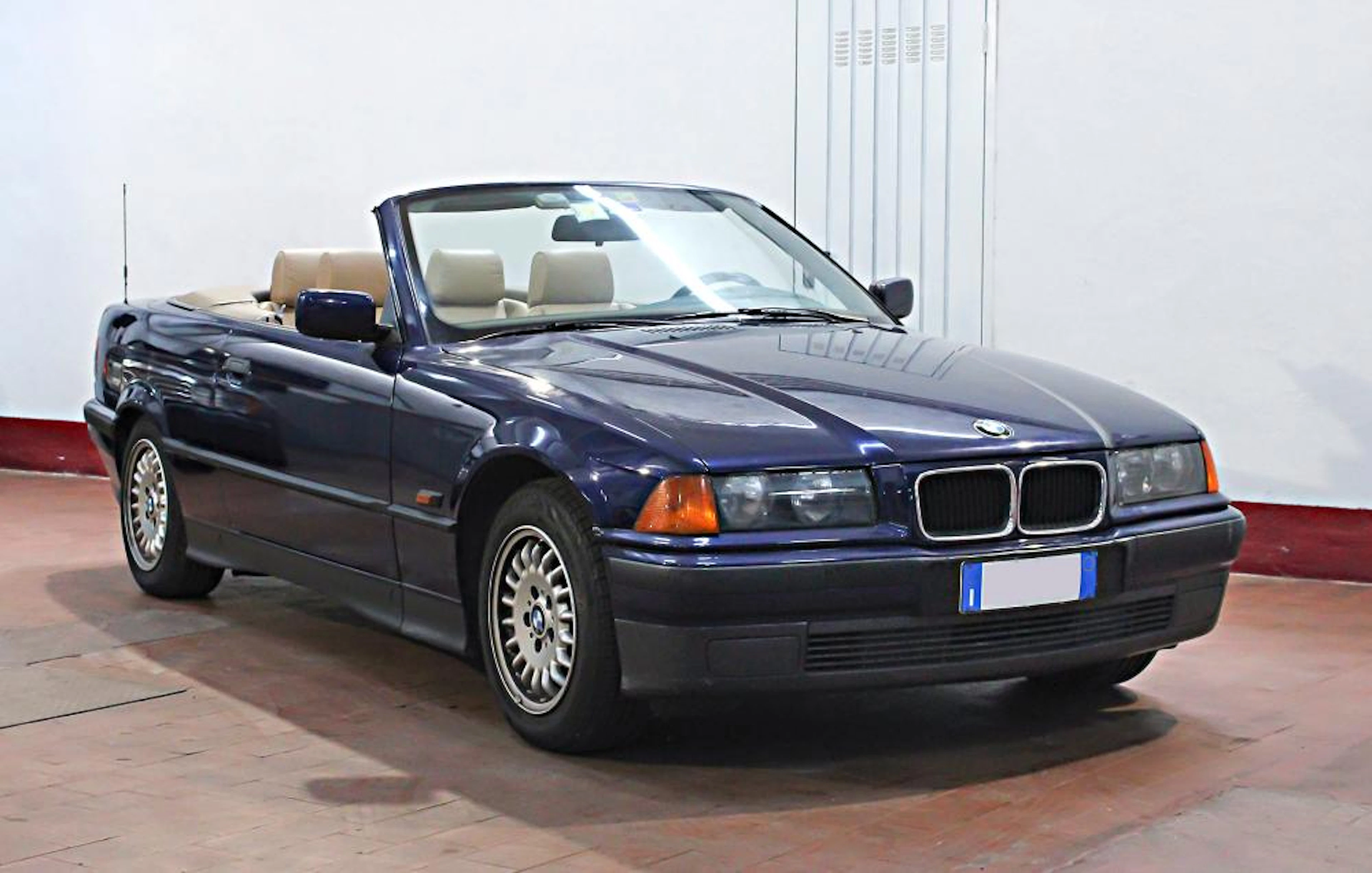 BMW 318 i CABRIOLET