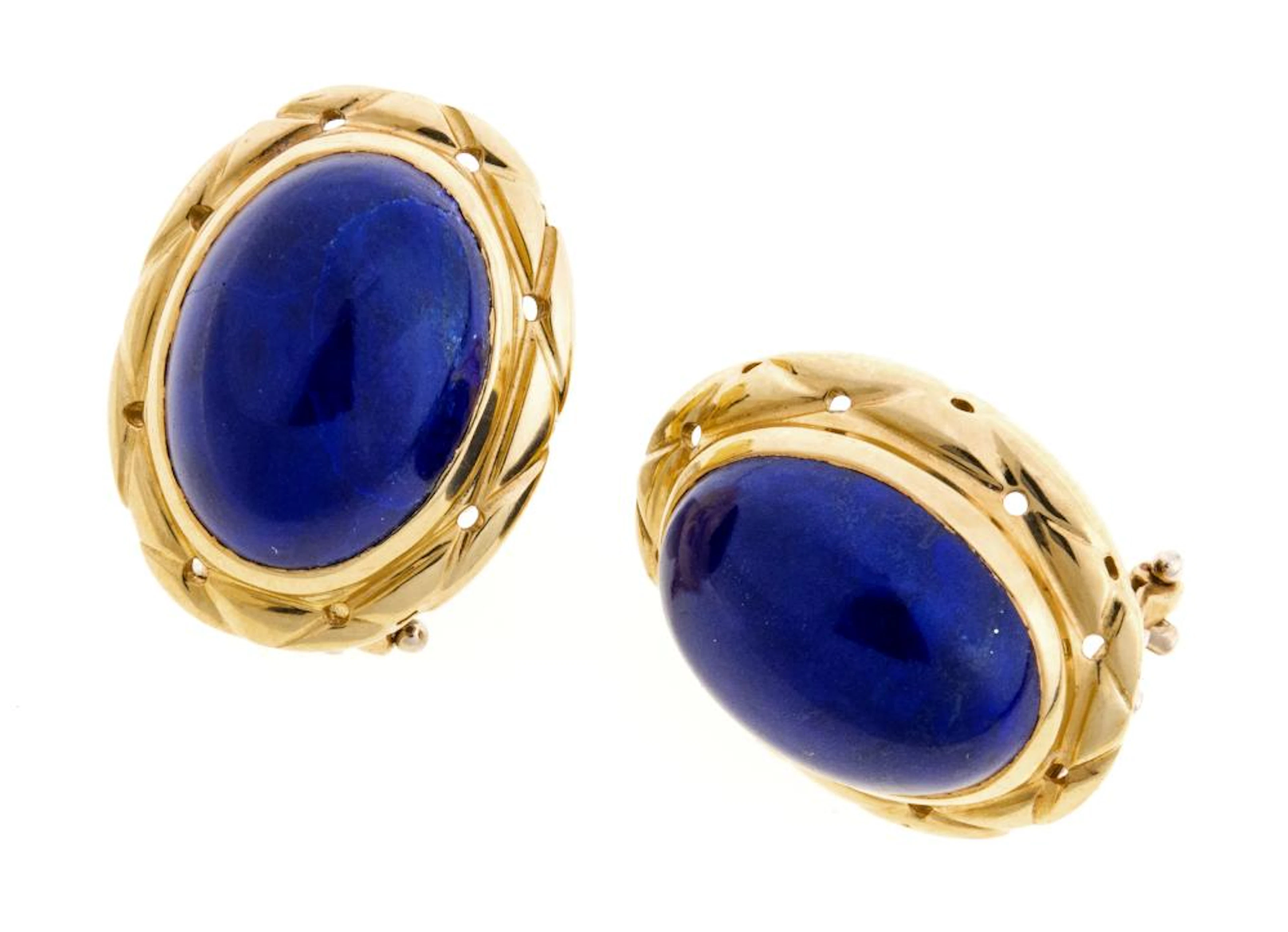 PARURE OF EARRINGS AND RING