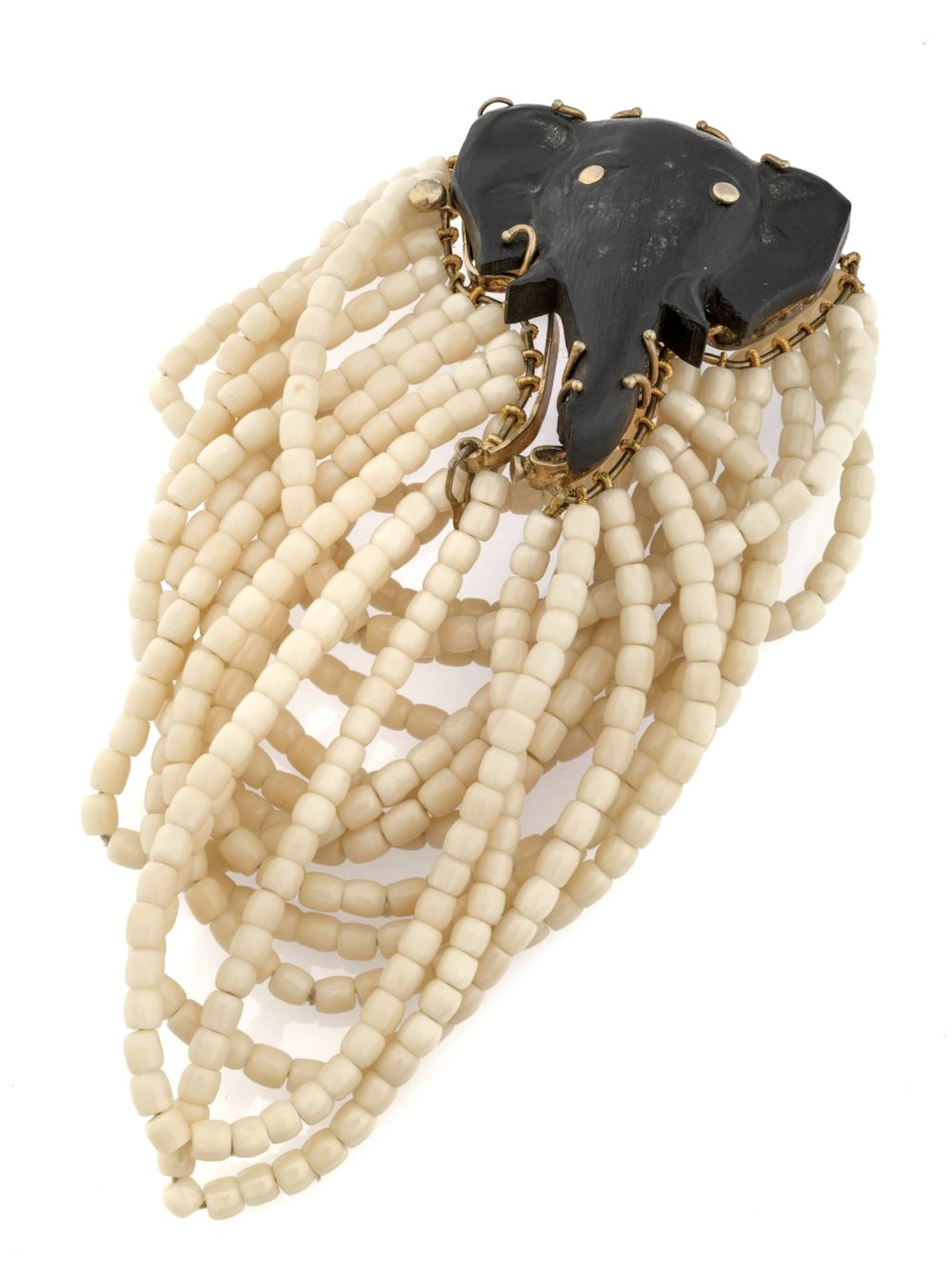 FIFTEEN-STRING PINK CORAL BRACELET