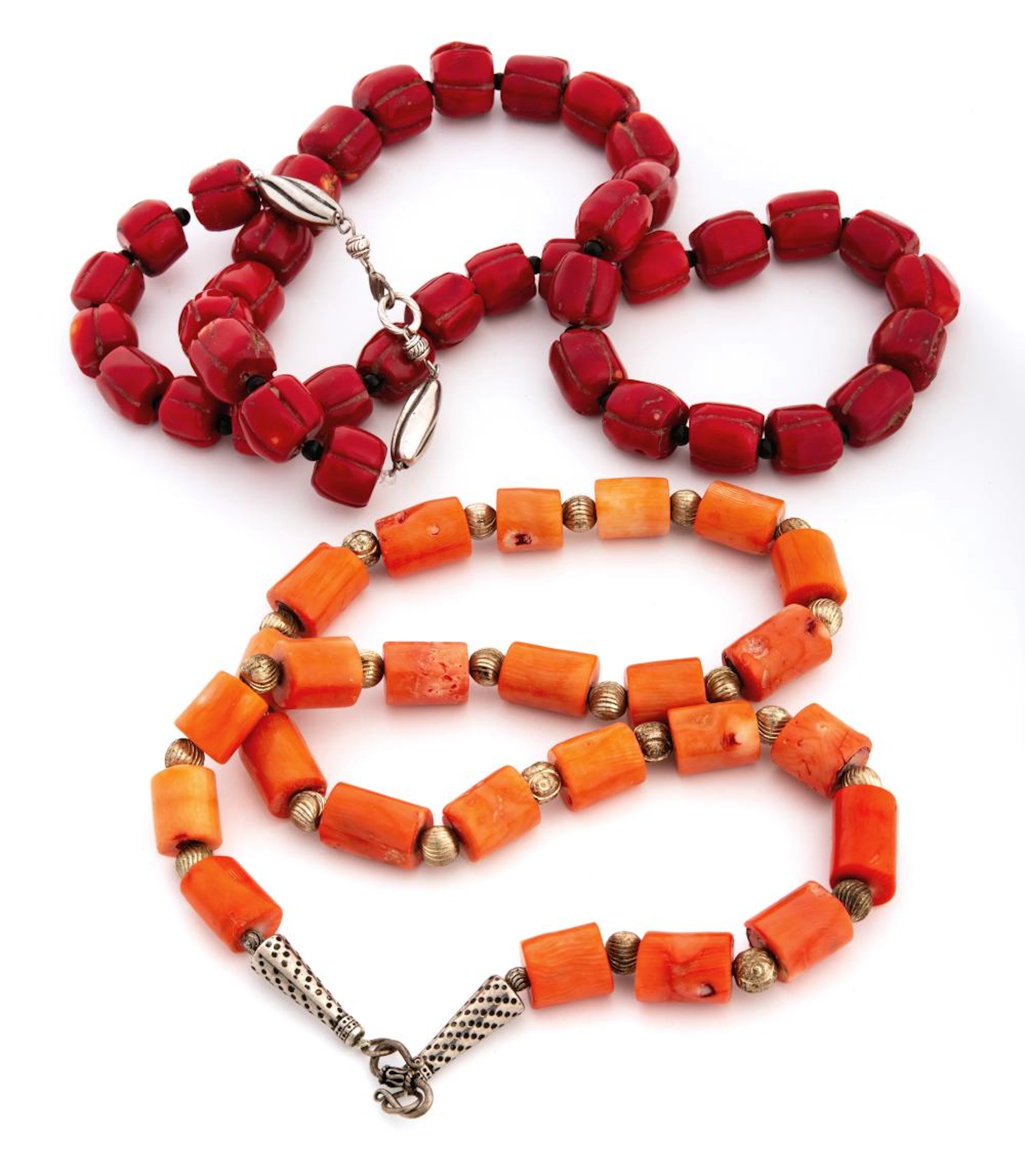 TWO VINTAGE NECKLACES 50s
