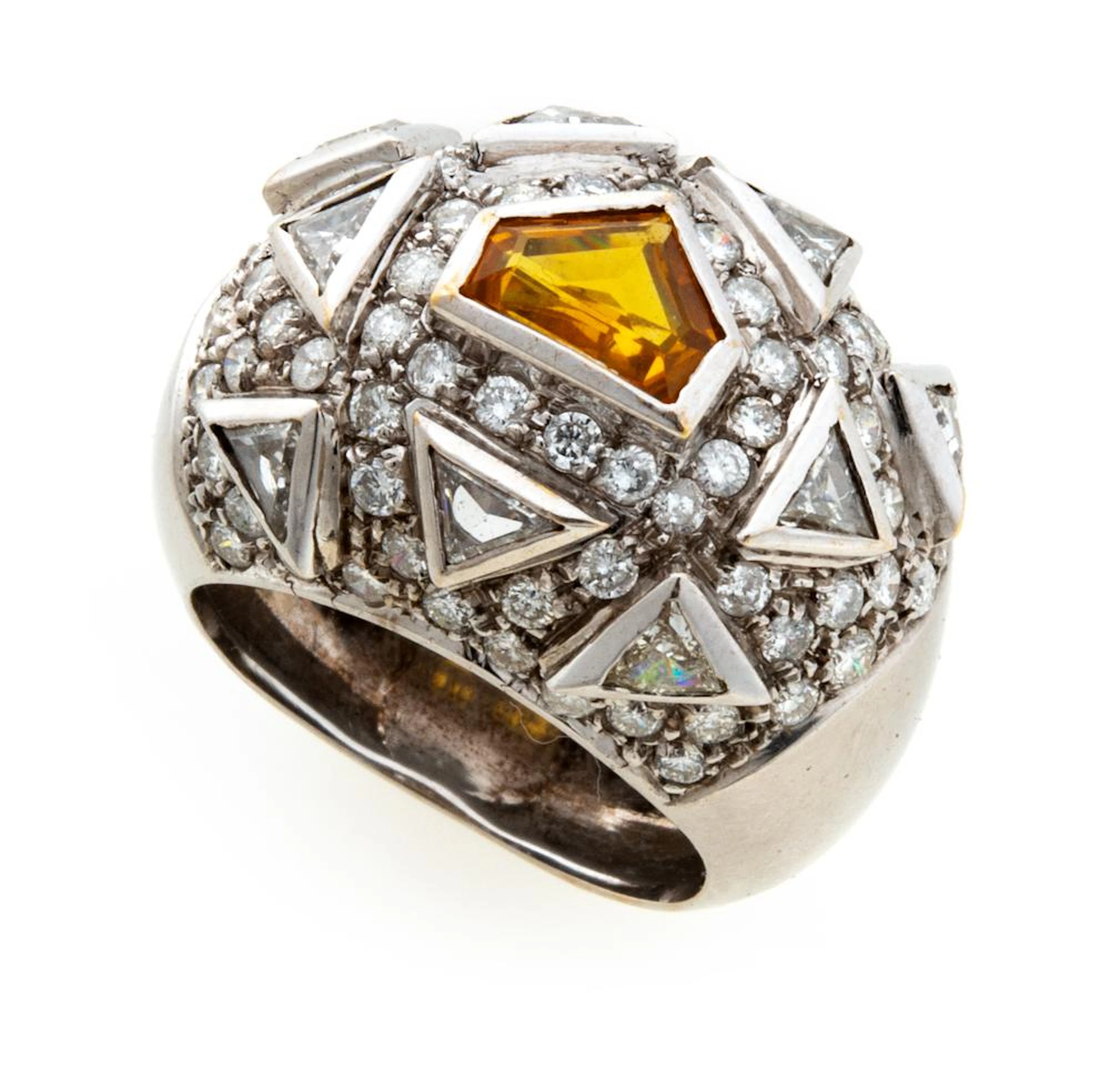 ELEGANT GOLD RING