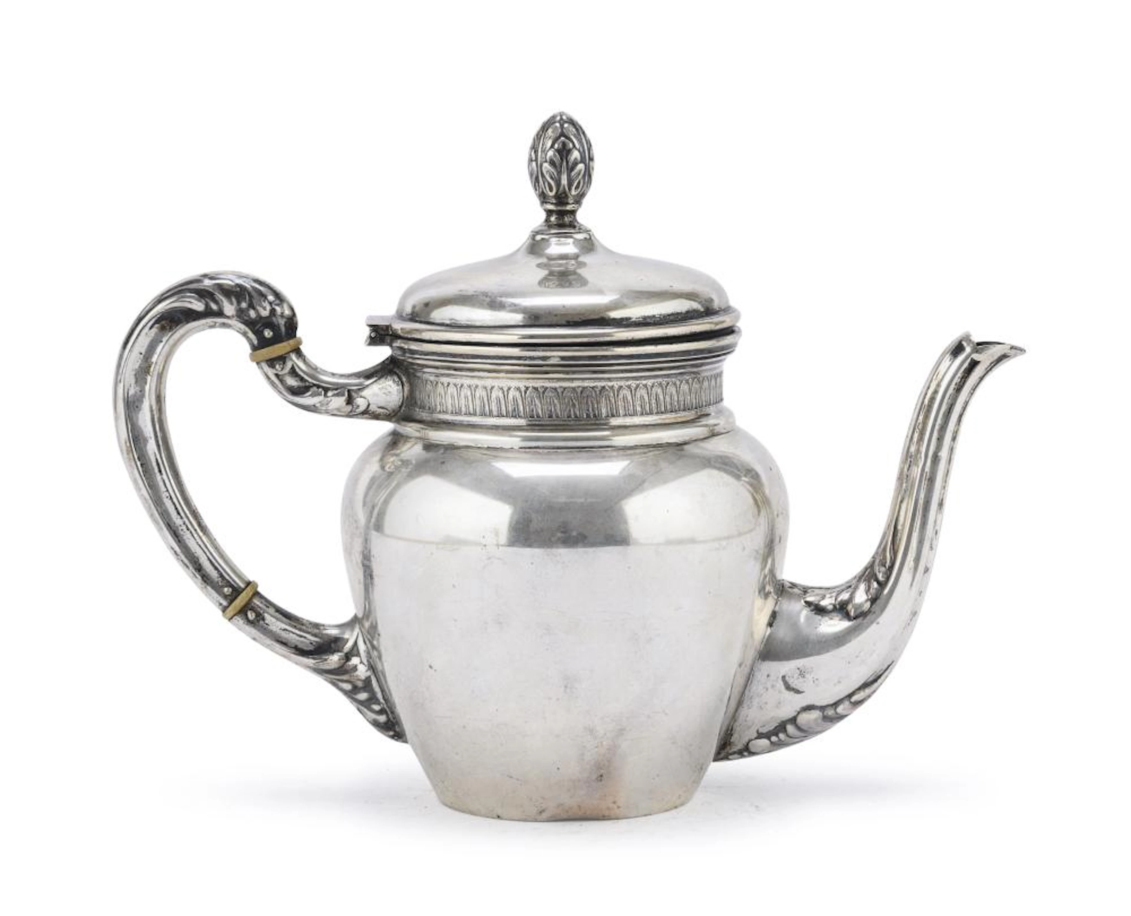 SILVER TEAPOT, NORTHERN EUROPE, EARLY 20TH CENTURY