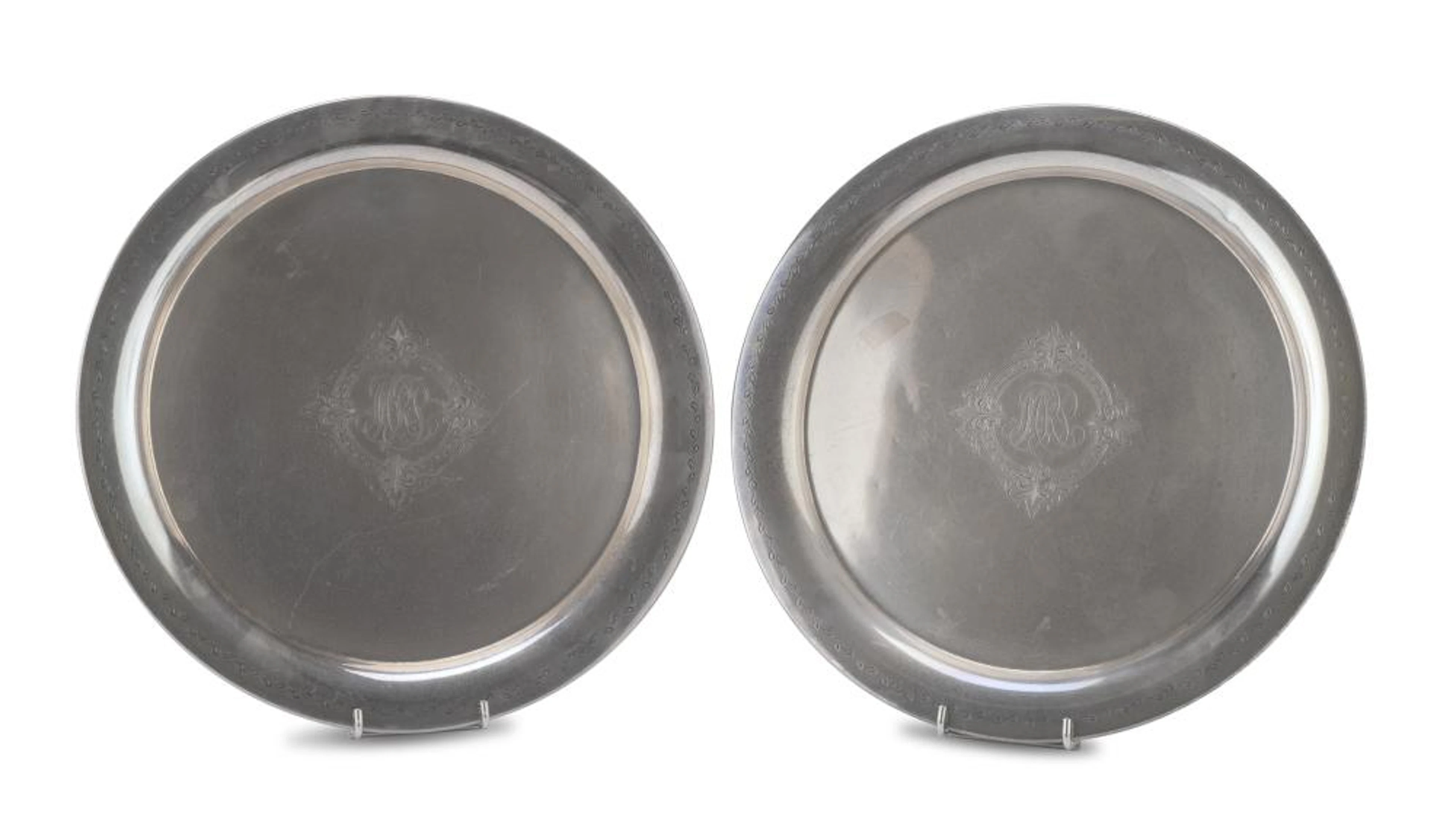 A PAIR OF SILVER DISHES, PUNCH UNITED STATES PROVIDENCE R.I. EARLY 20TH CENTURY