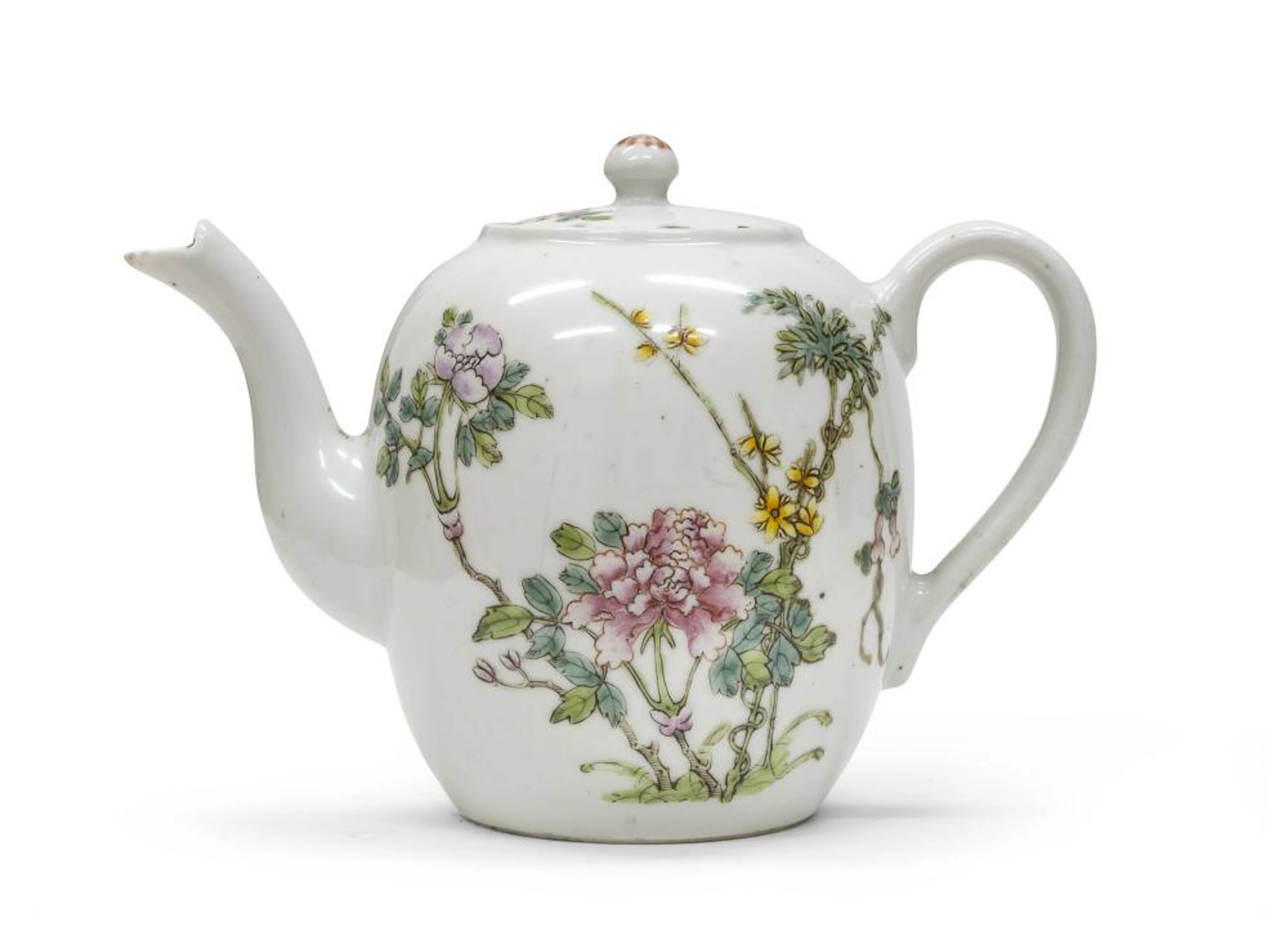 A CHINESE POLYCHROME ENAMELED PORCELAIN TEAPOT