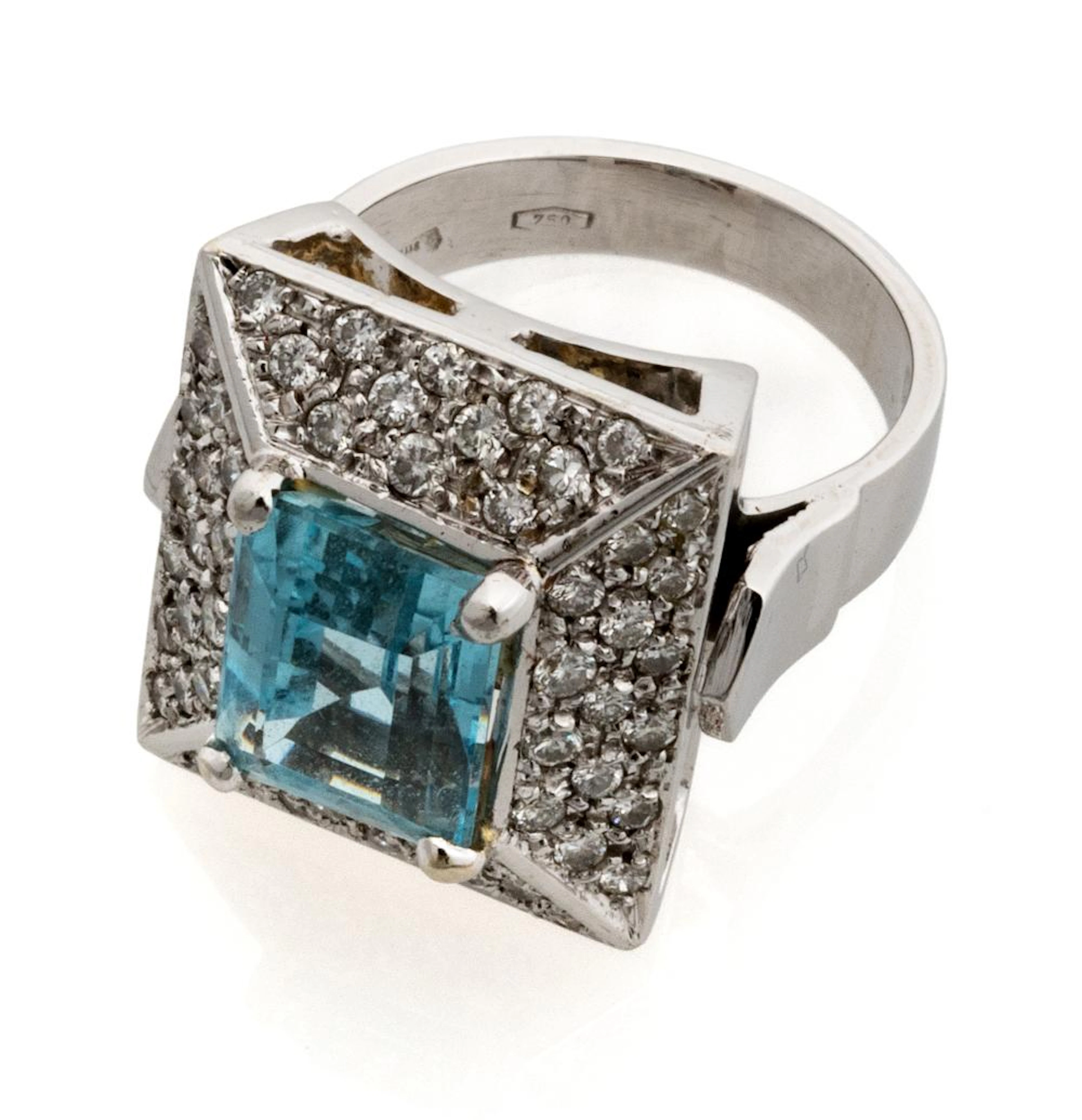 ICE WHITE GOLD RING WITH AQUAMARINE AND DIAMONDS