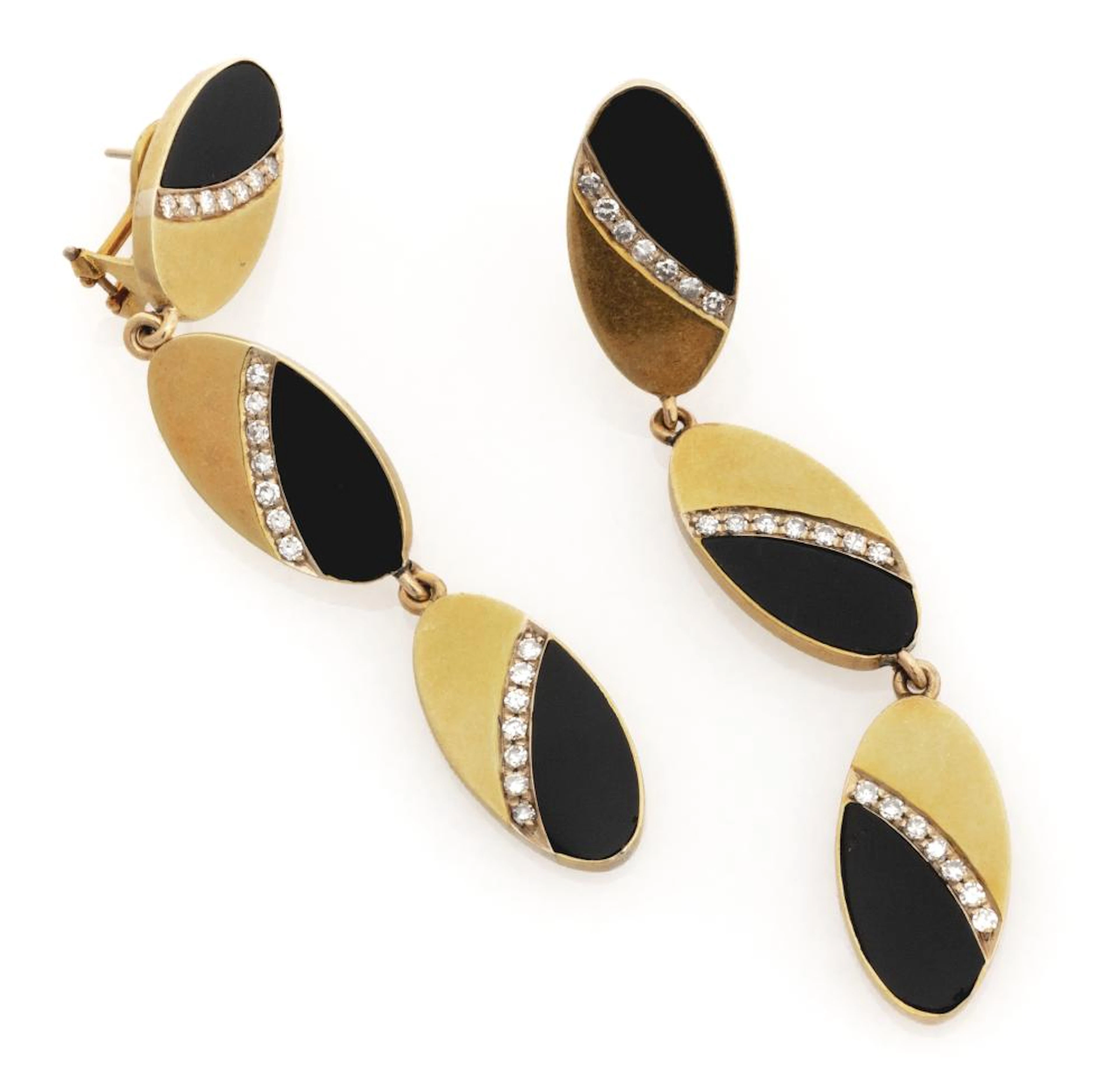 BEAUTIFUL GOLD EARRINGS