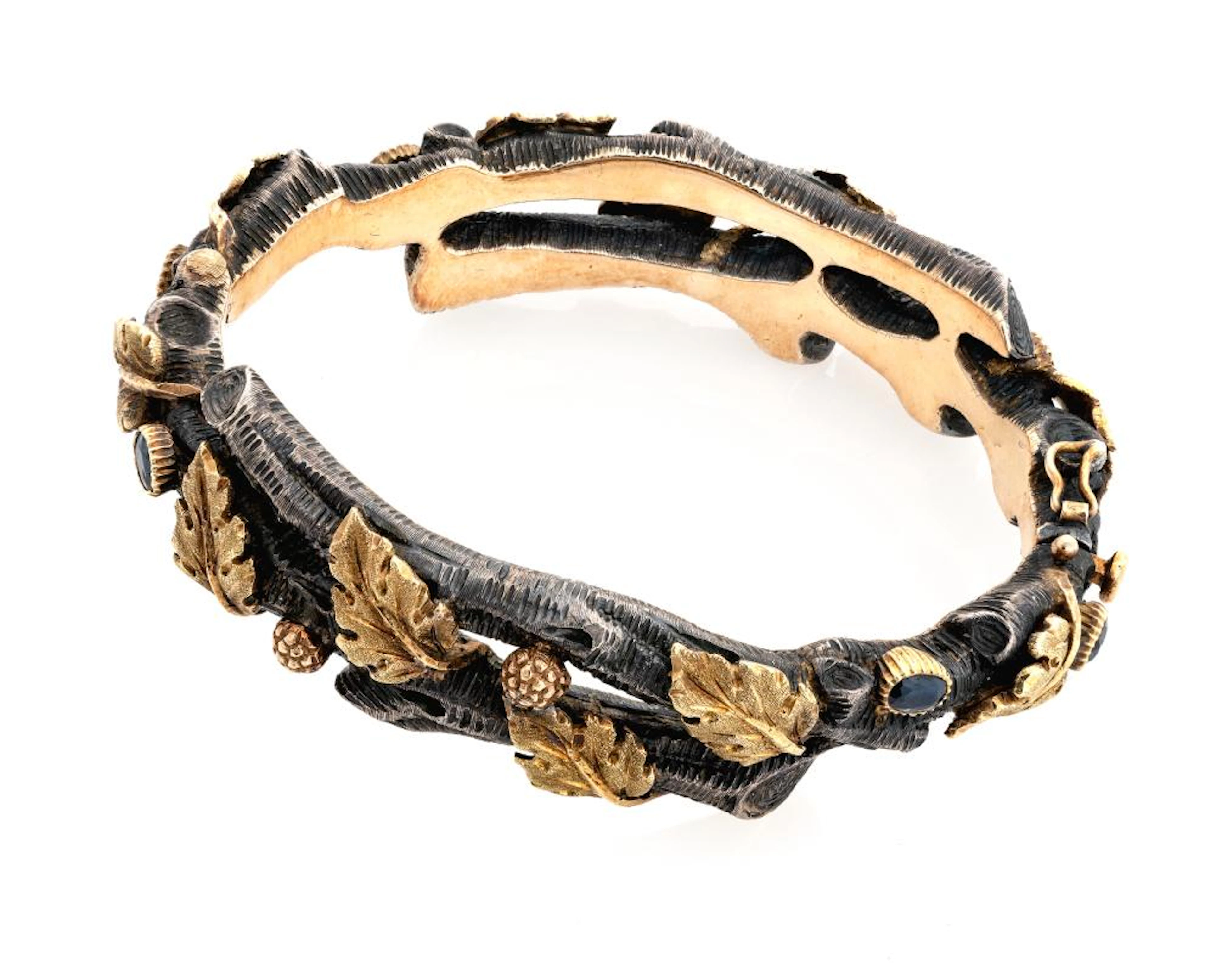 GOLDEN BUCCELLATI BANGLE