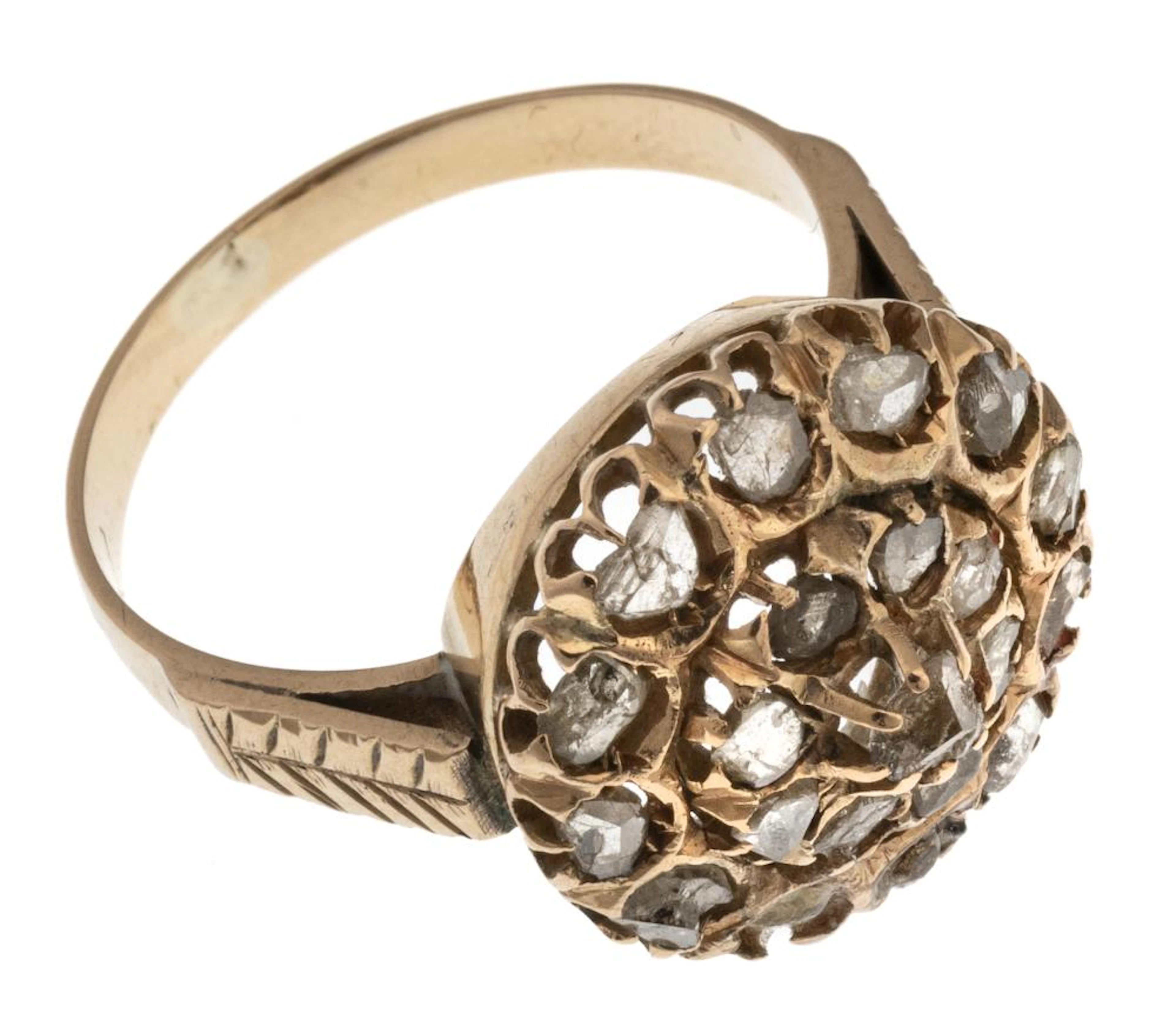 GOLD RING
