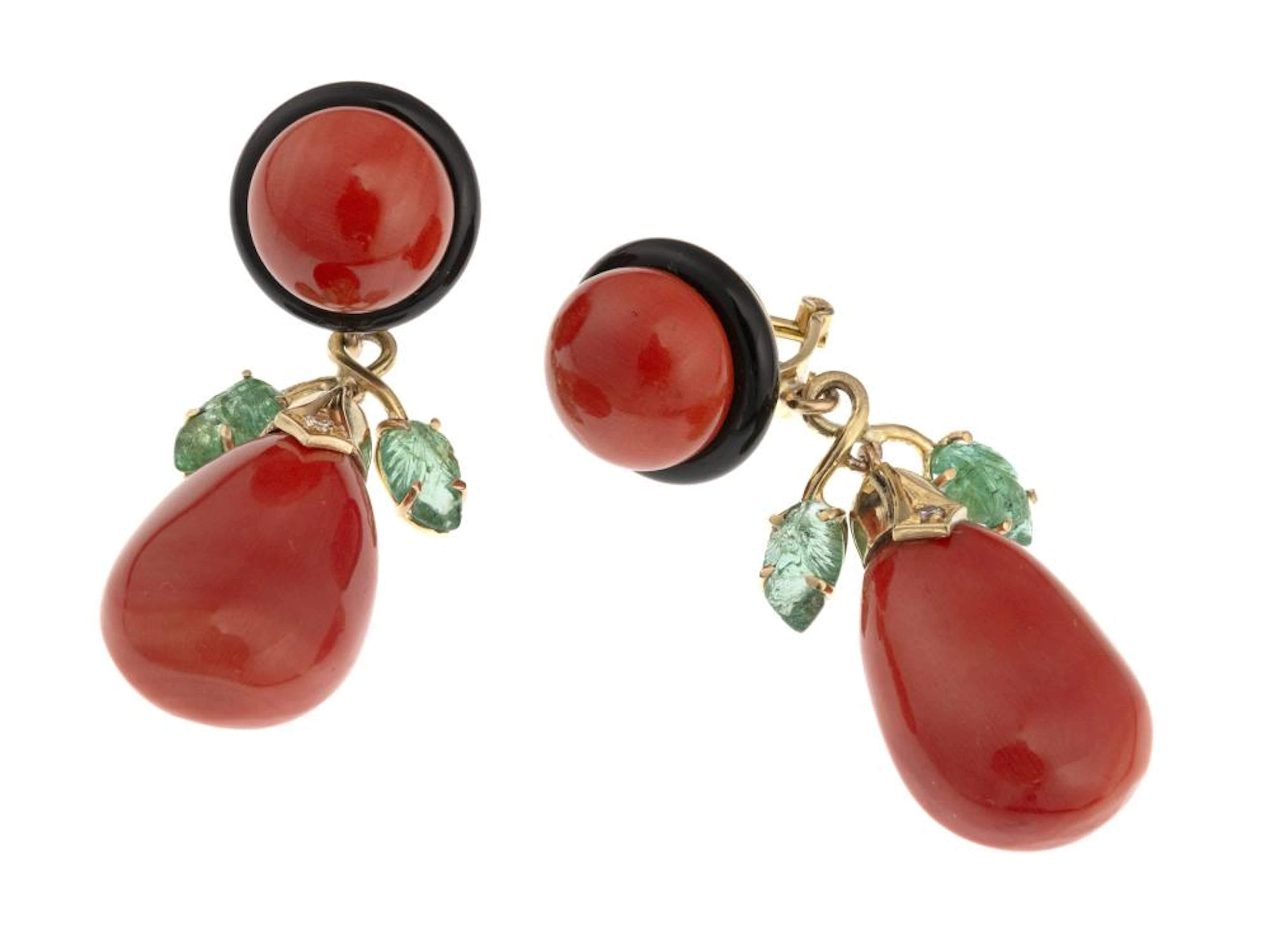 GOLD EARRINGS