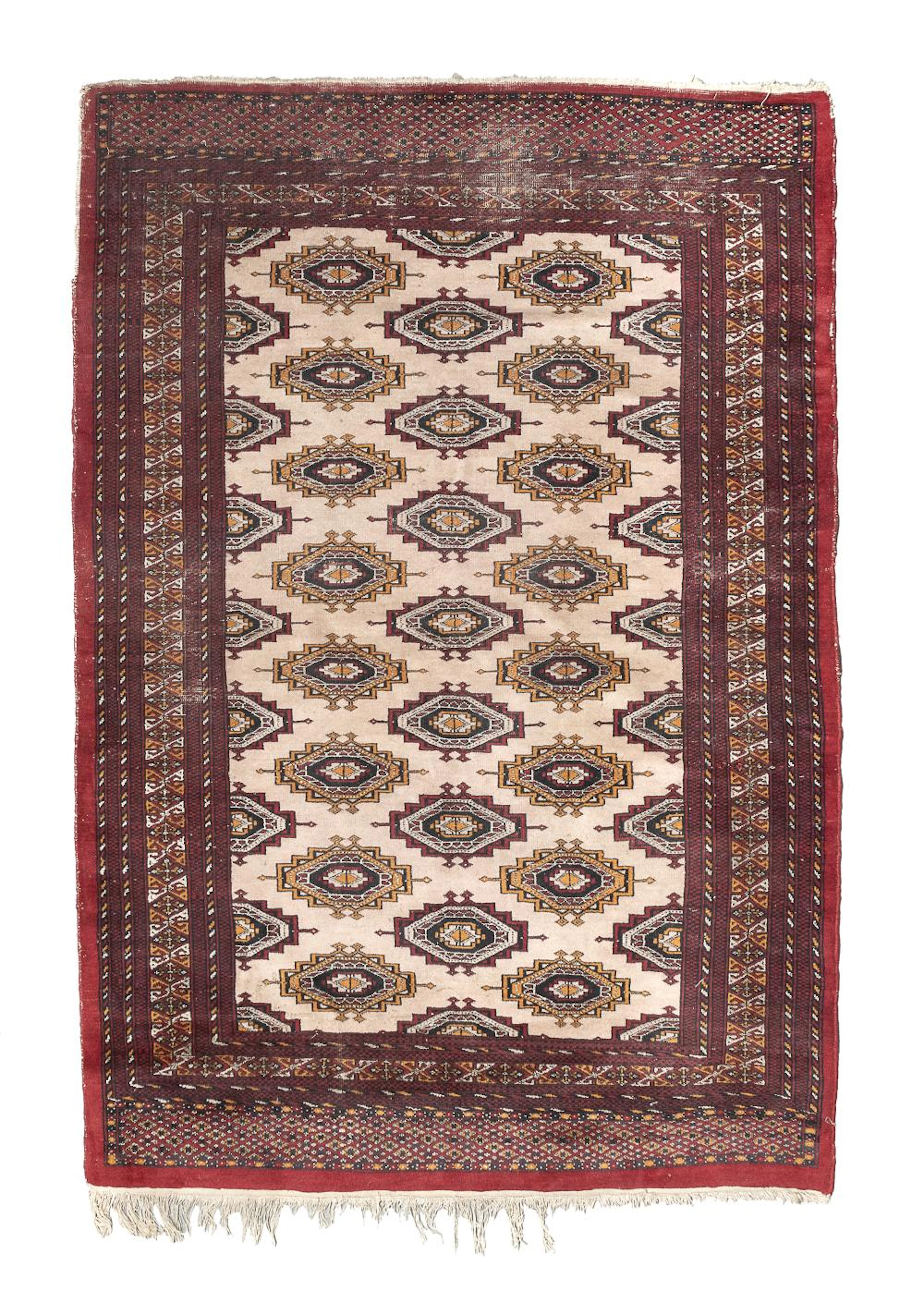 PAKISTAN CARPET, MID 20TH CENTURY