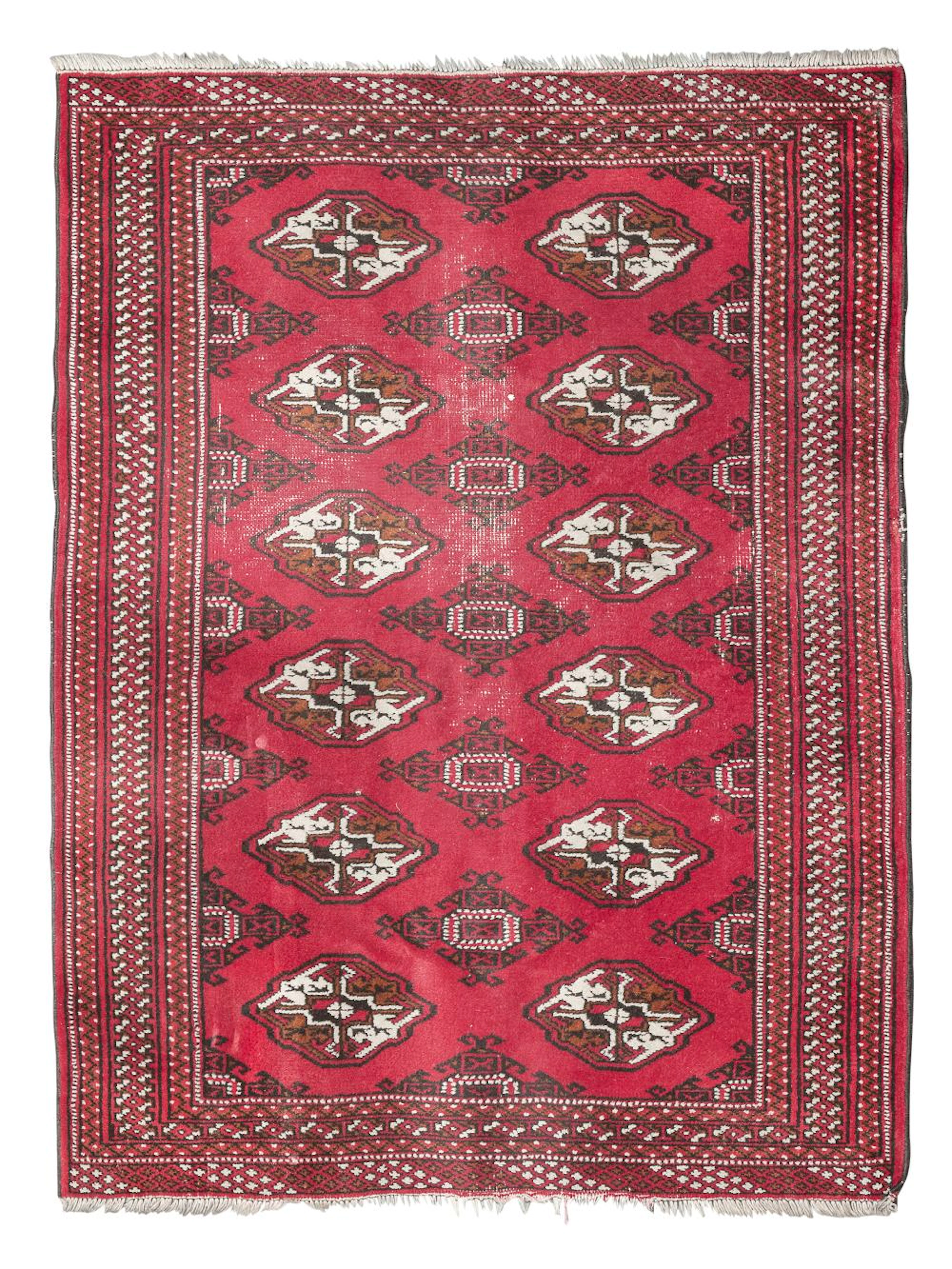 PAKISTAN CARPET, EARLY 20TH CENTURY