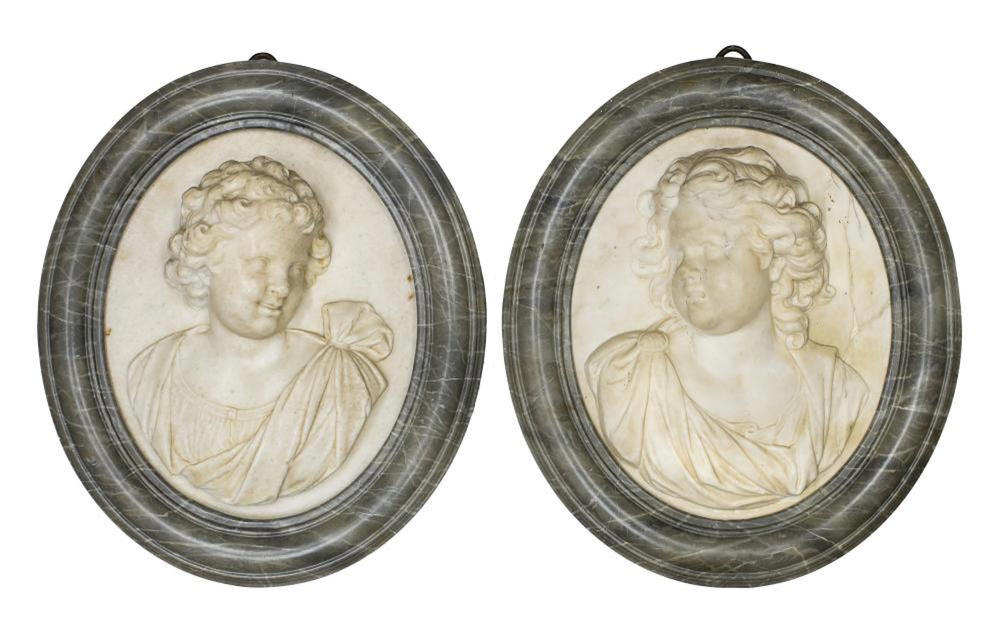 PAIR OF MARBLE HIGH-RELIEFS FRANÇOIS DUQUESNOY, follower of