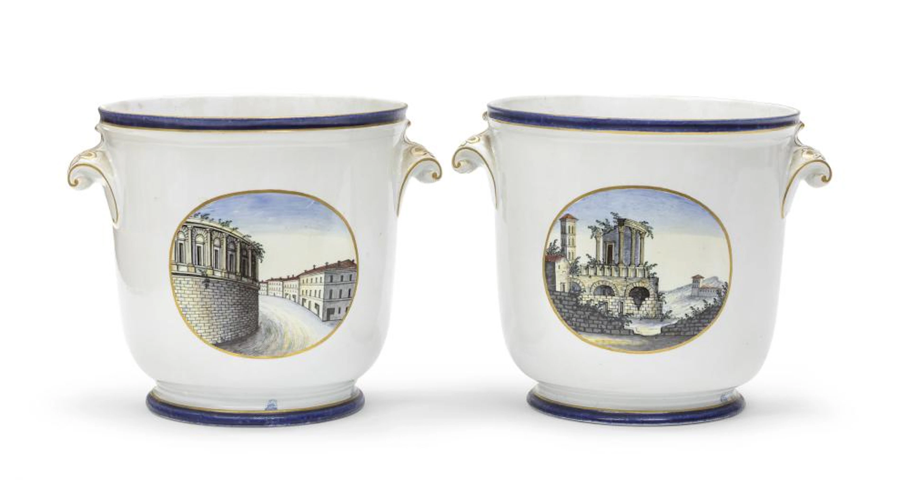 PAIR OF PORCELAIN CACHEPOTS, PROBABLY NAPLES, EARLY 19TH CENTURY