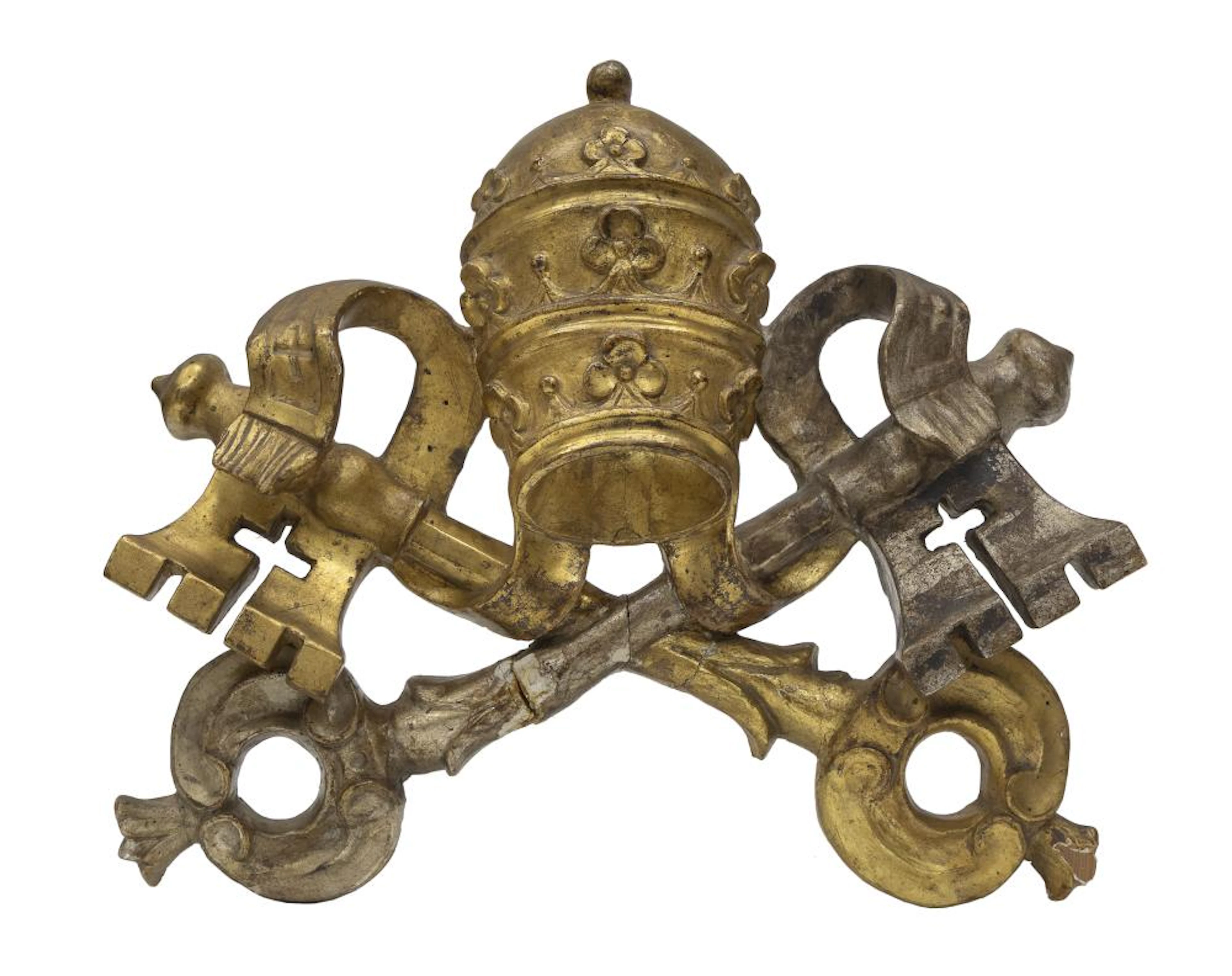 PAPAL COAT OF ARMS IN GILTWOOD, 18TH CENTURY