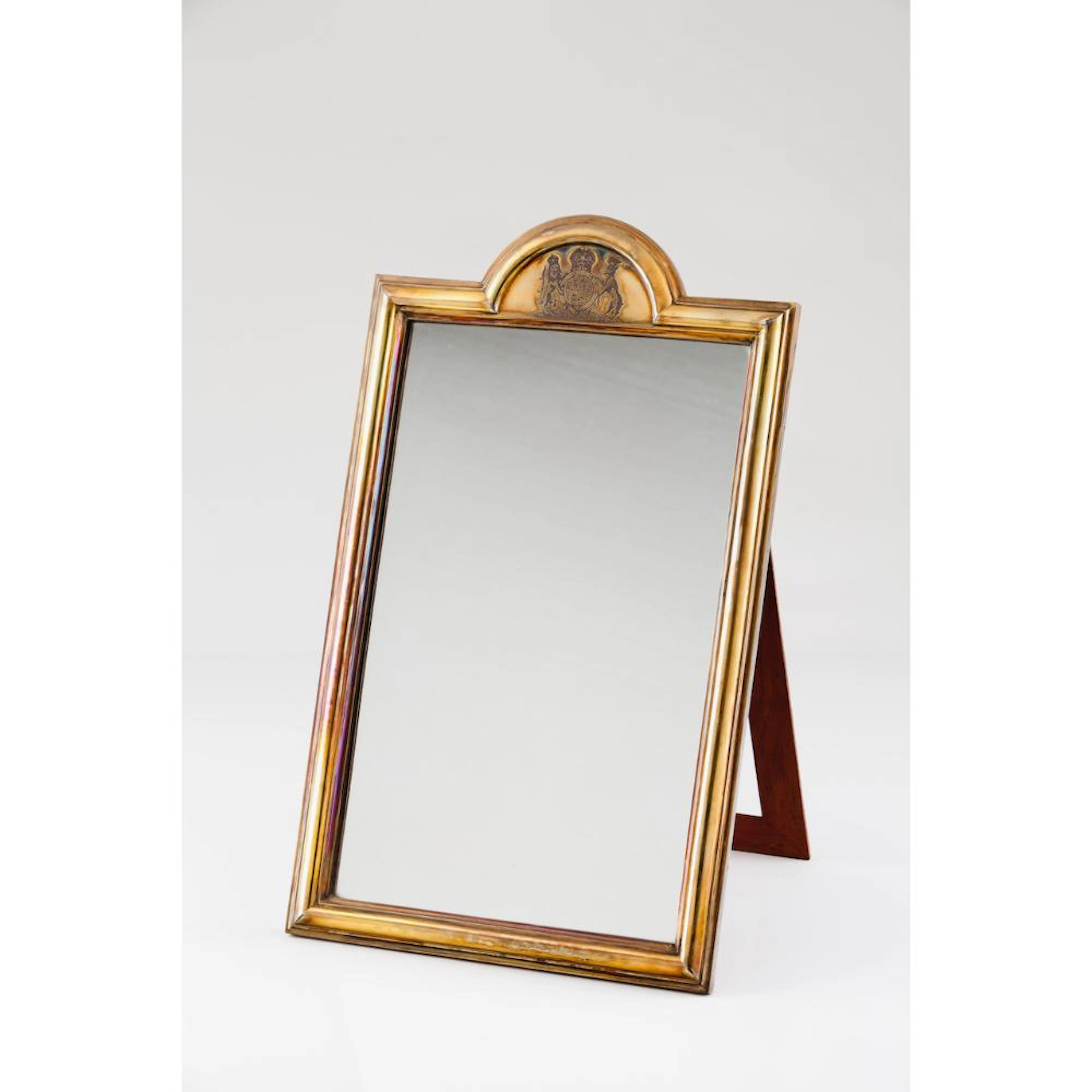 A tabletop mirror