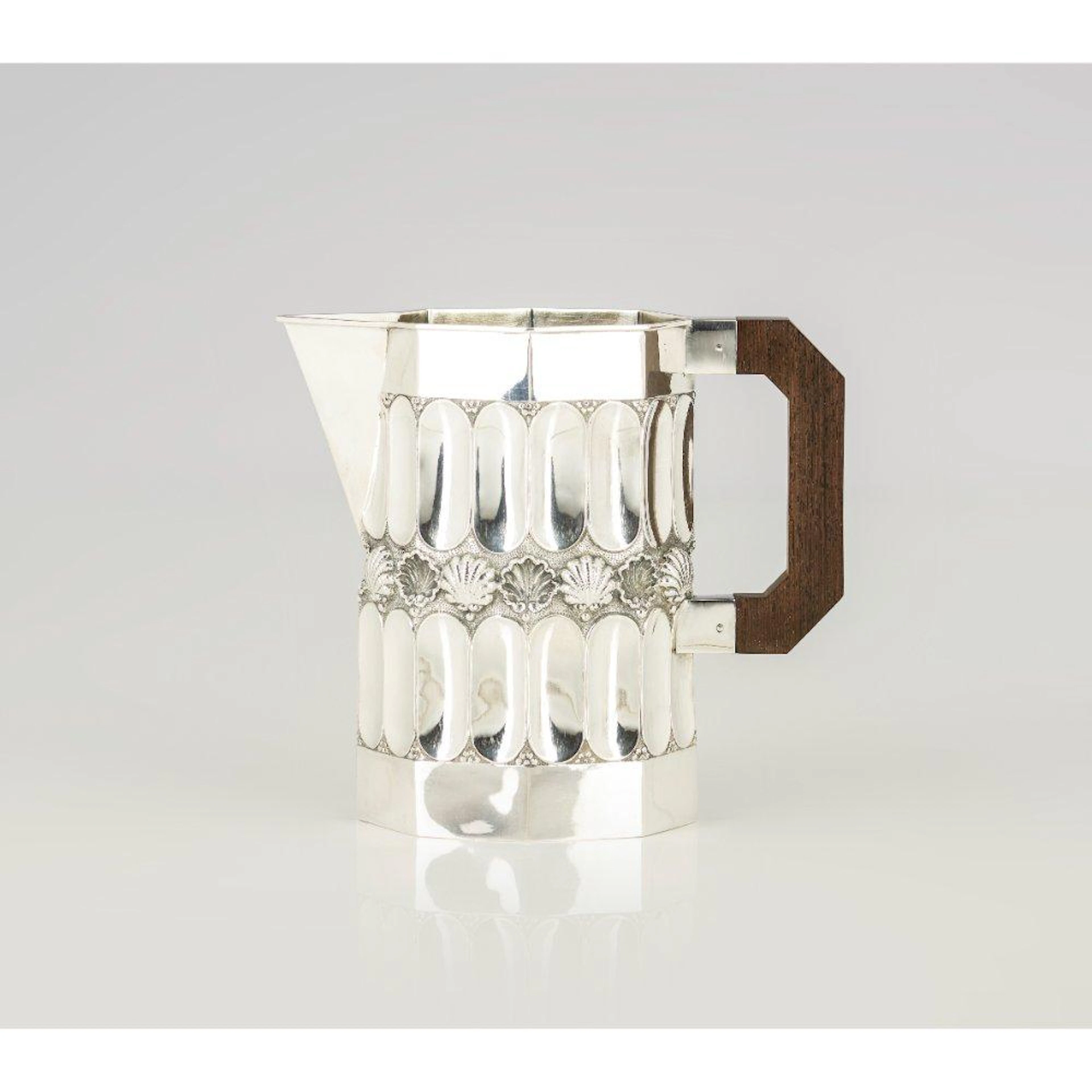 An Art Deco style jug