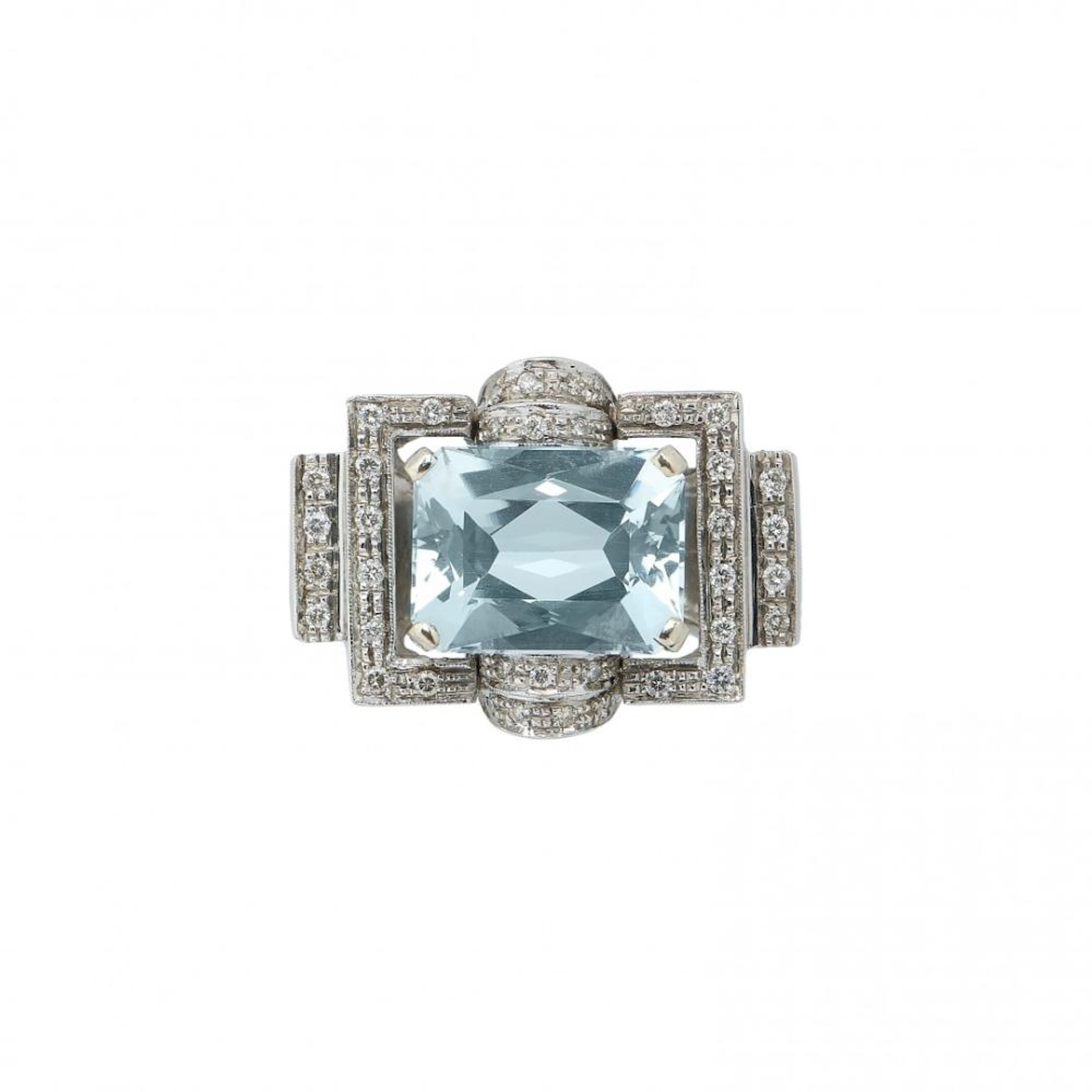 aquamarine and diamond ring