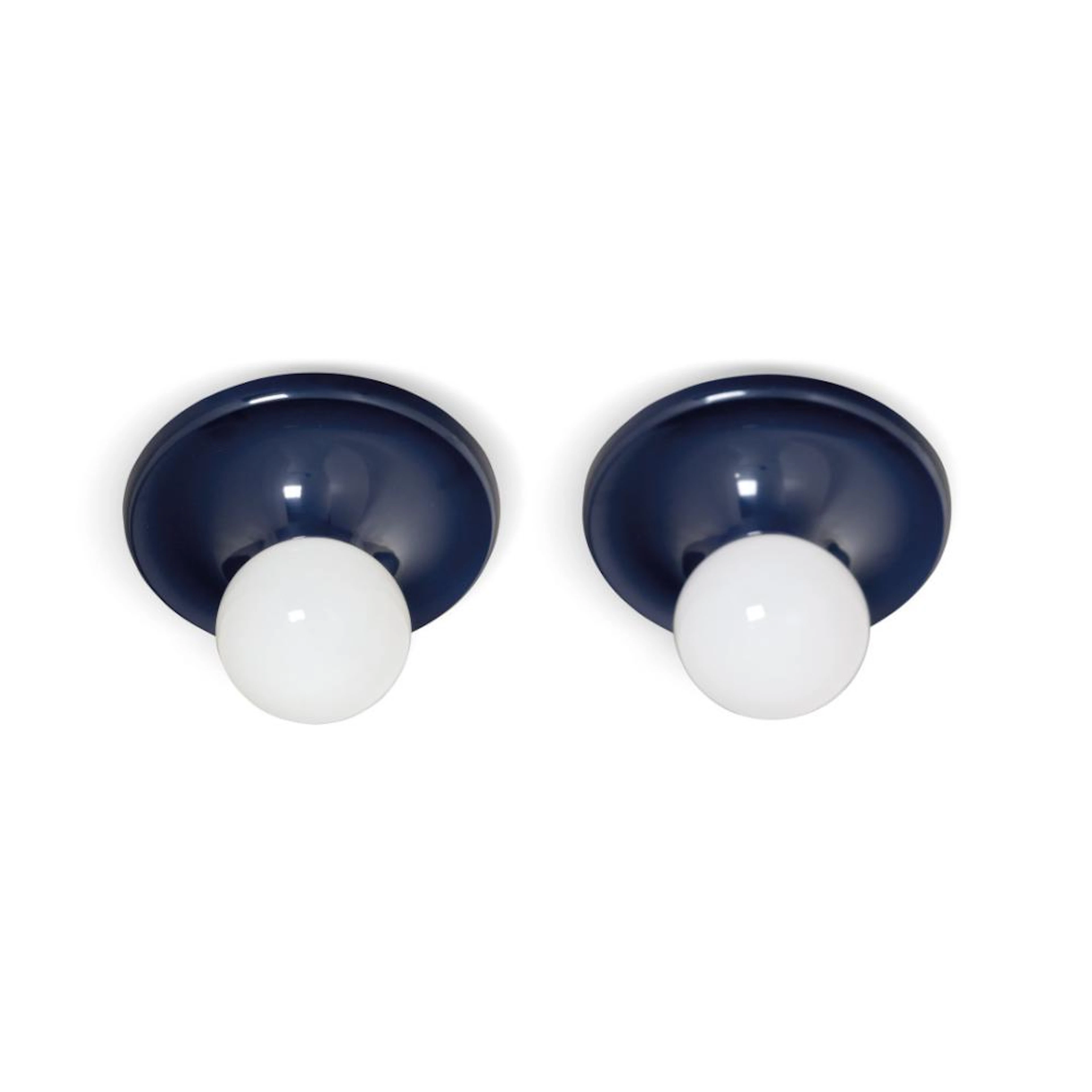 ACHILLE E PIER GIACOMO CASTIGLIONI Due lampade da soffitto ?Light Ball? per Flos