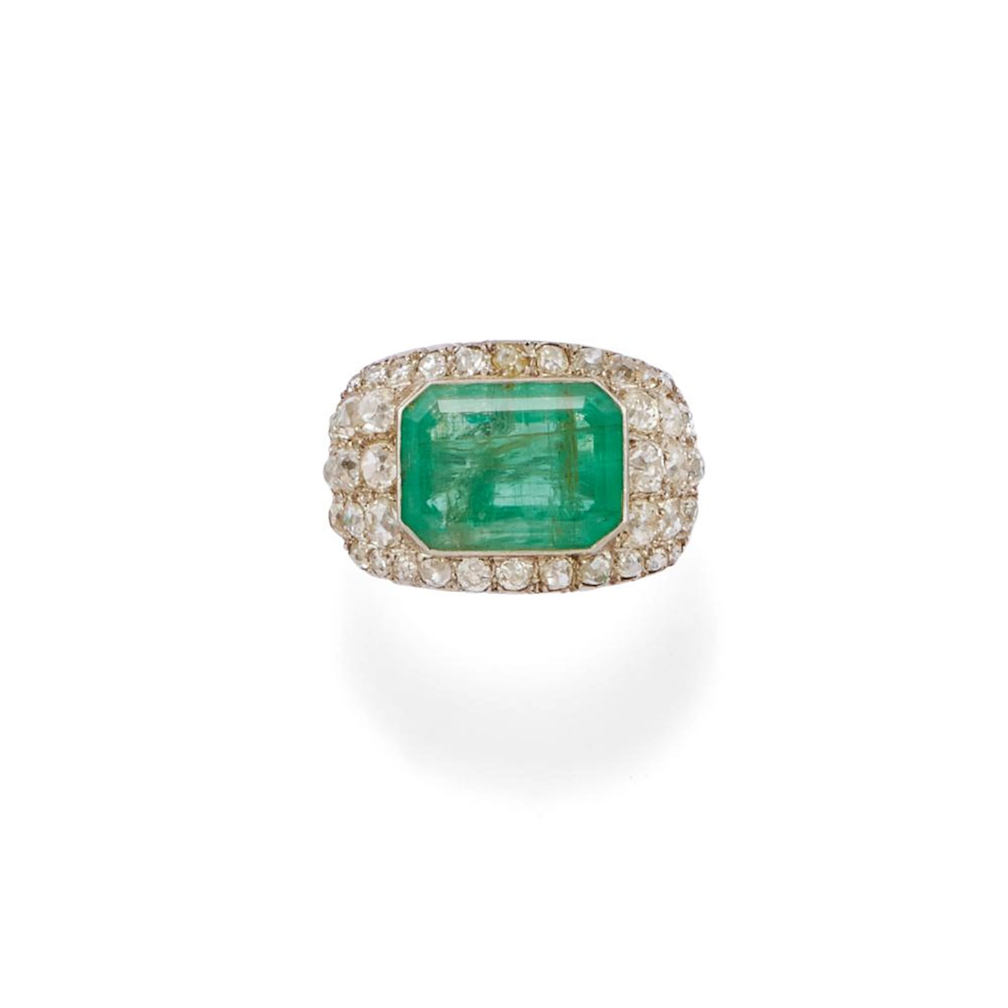 Emerald and diamond ring