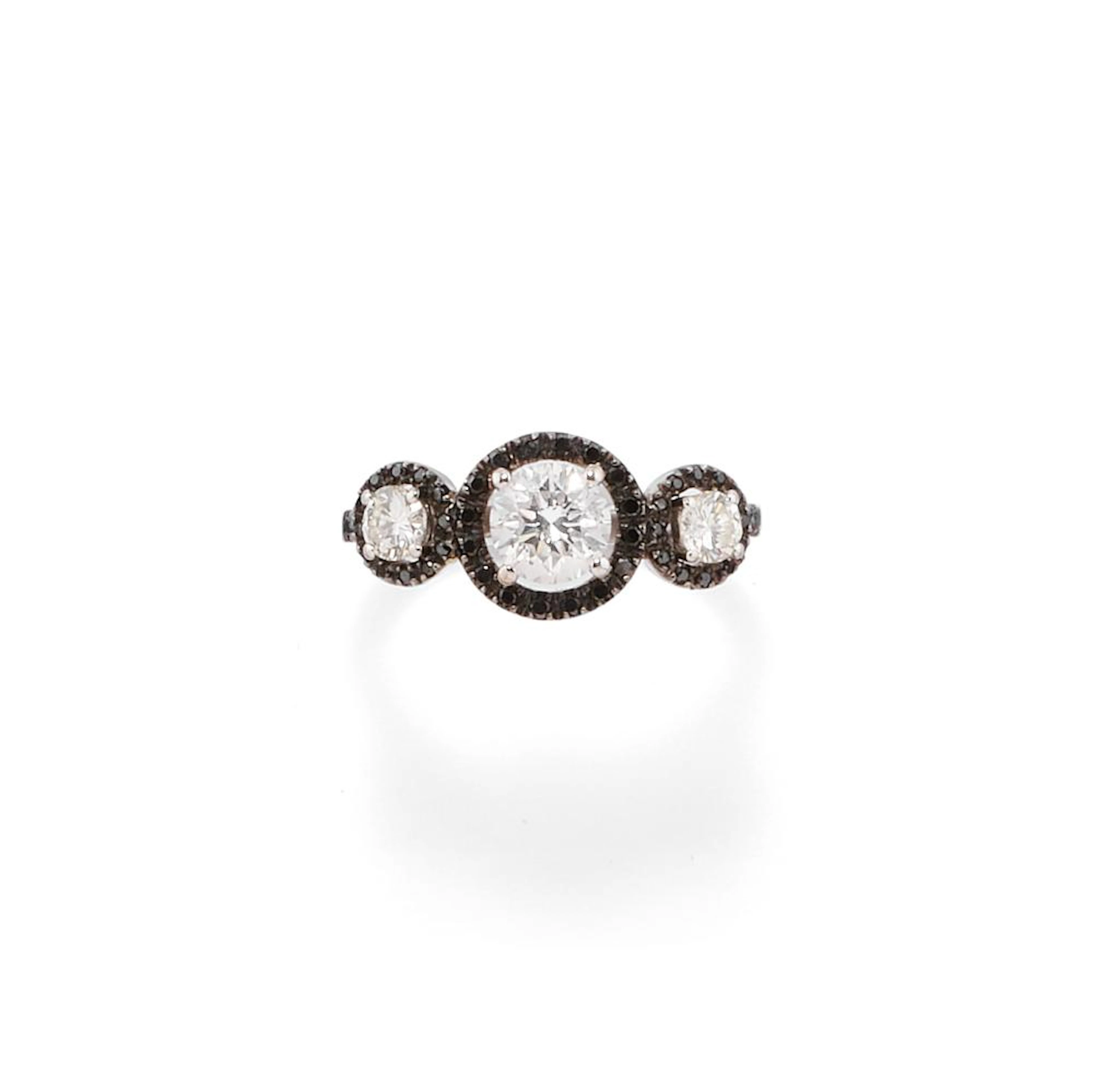 Diamond trilogy ring