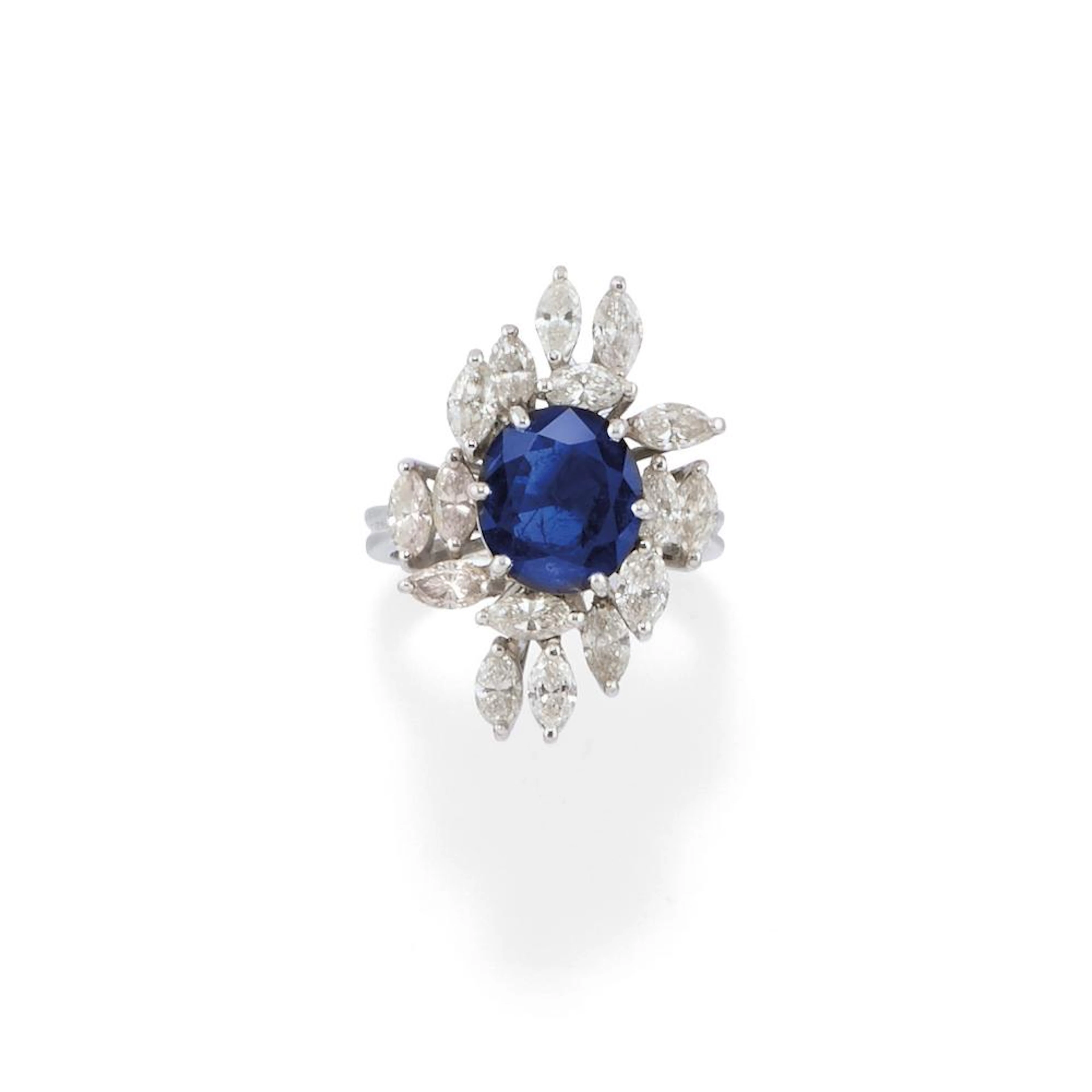 blue sapphire and diamond ring