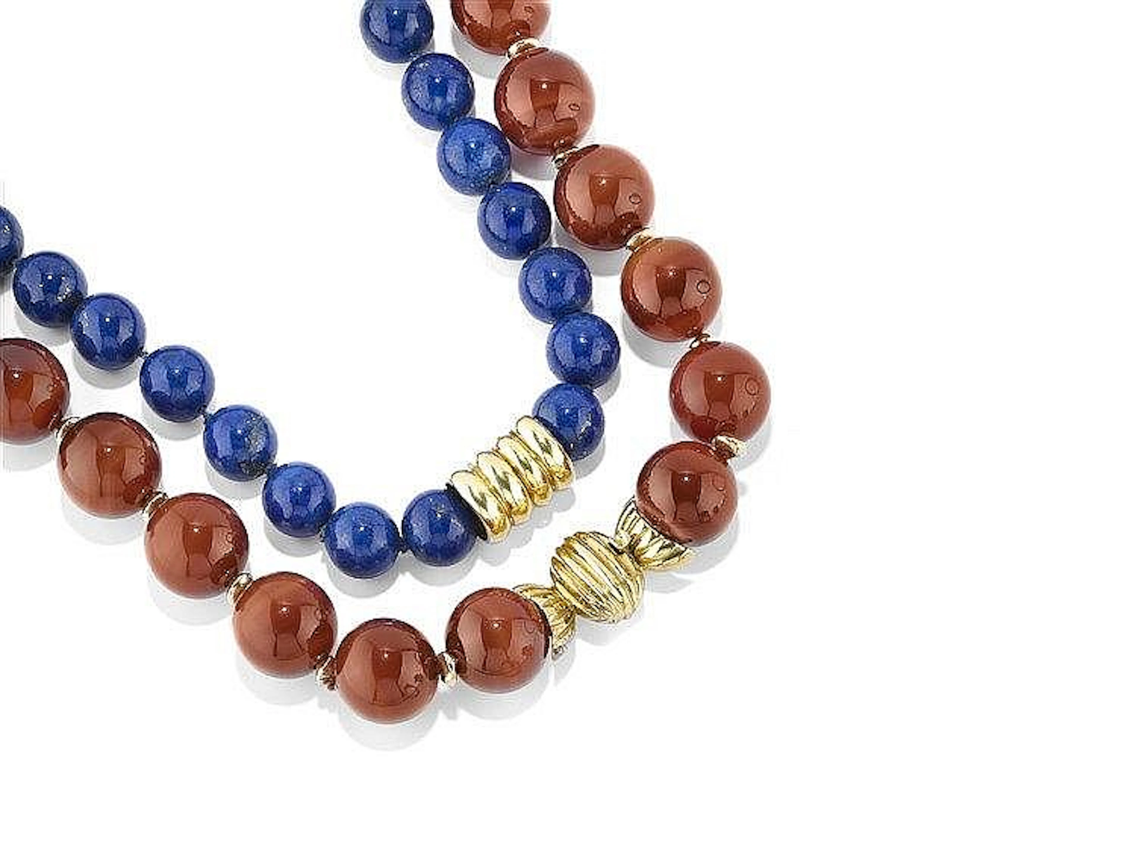 LOTTO DI DUE COLLANE IN ORO LOT OF TWO GOLD CARNELIAN AND LAPIS LAZULI NECKLACES