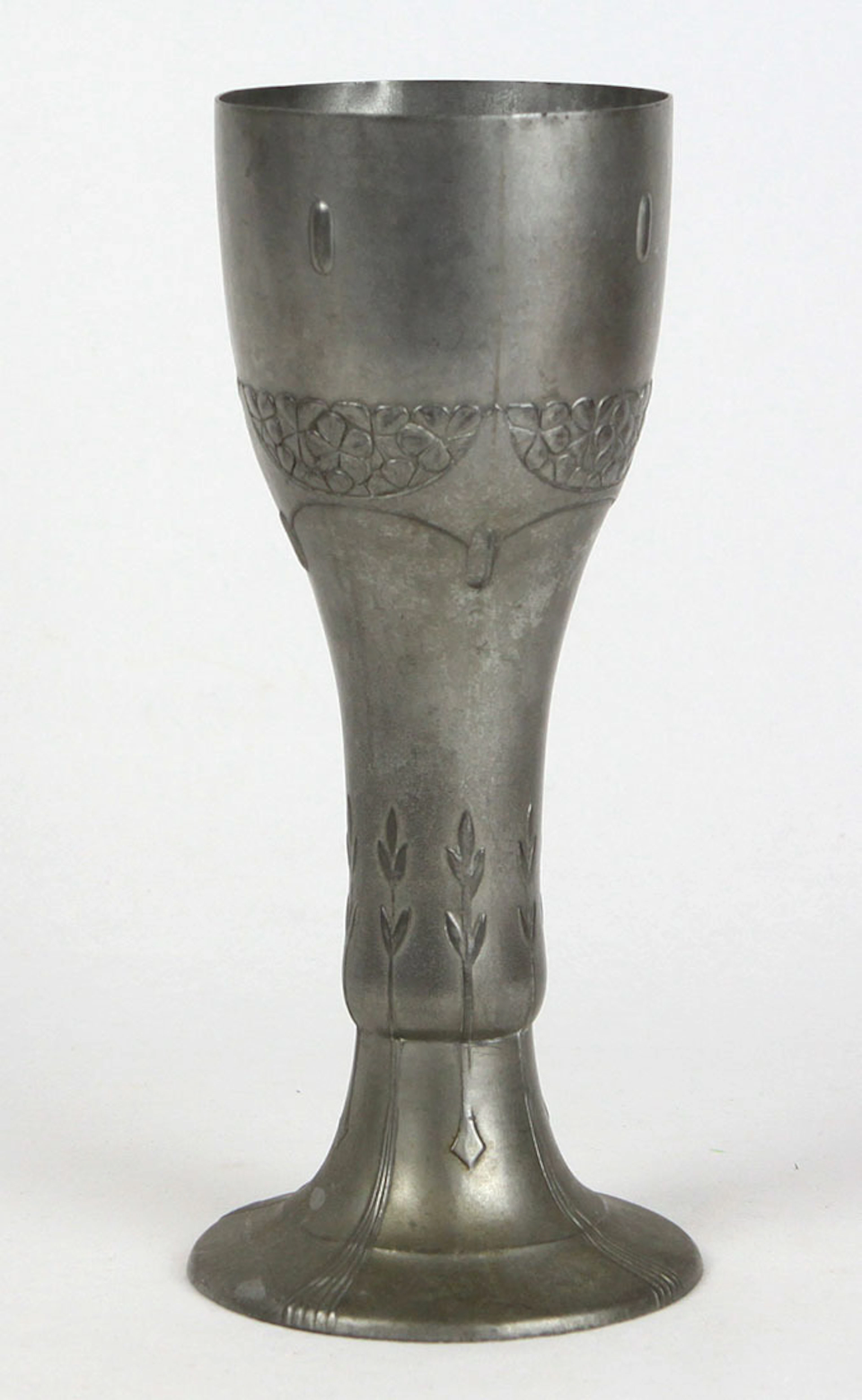 ZINNPOKAL, Jugendstil um 1910.