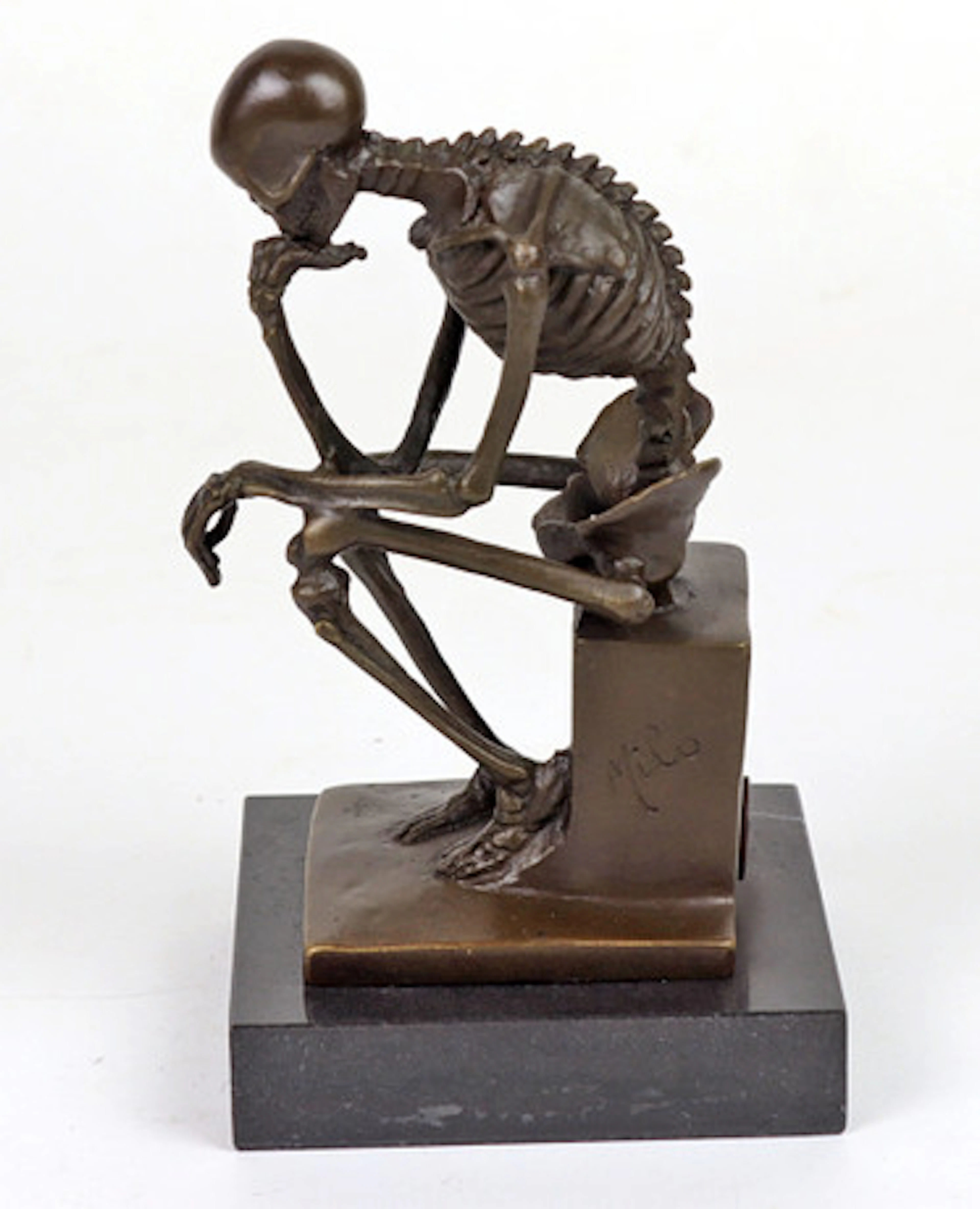BRONS SKULPTUR, TÄNKARE, SKELETT.