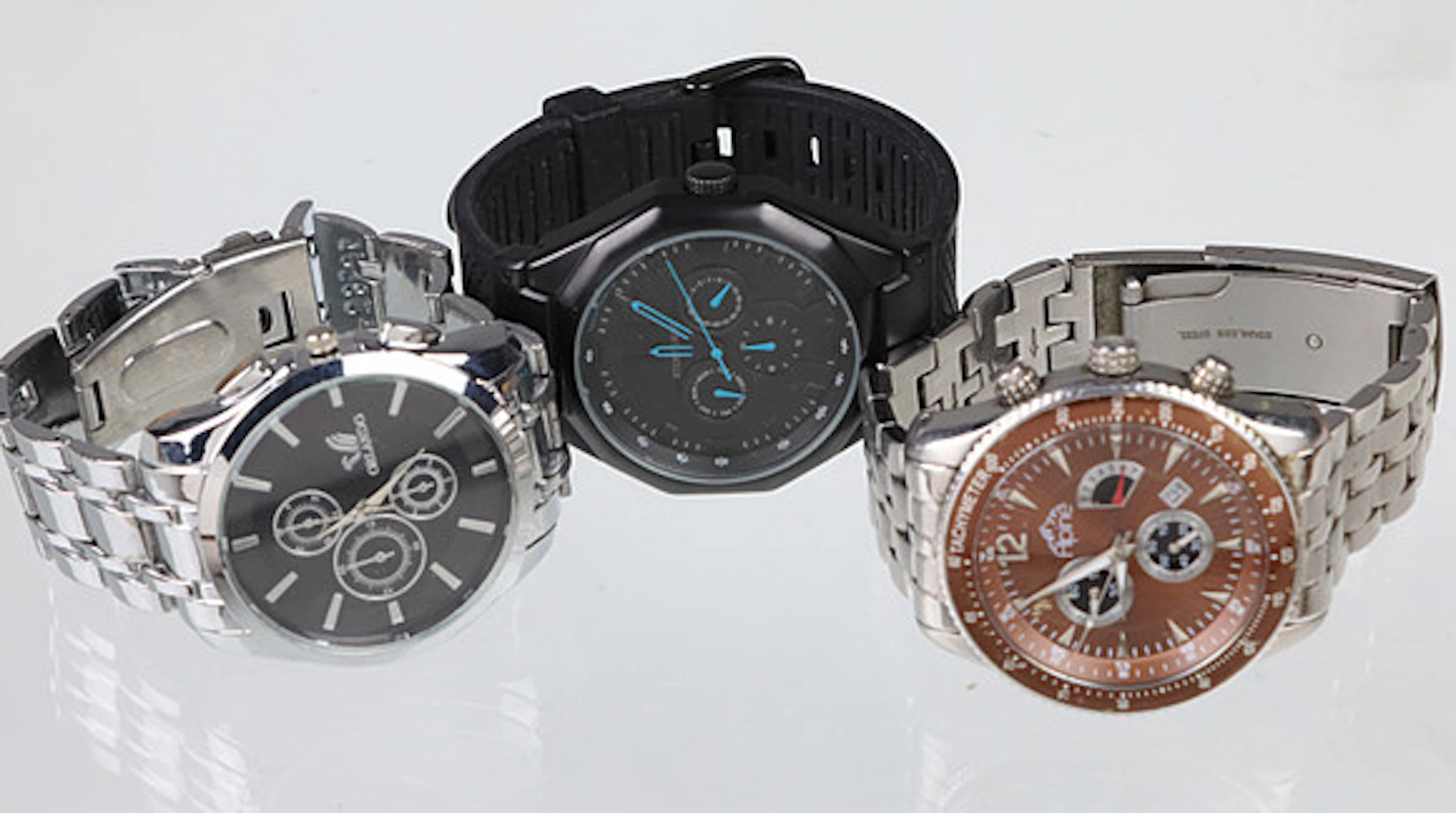 3 mäns armbandsur.