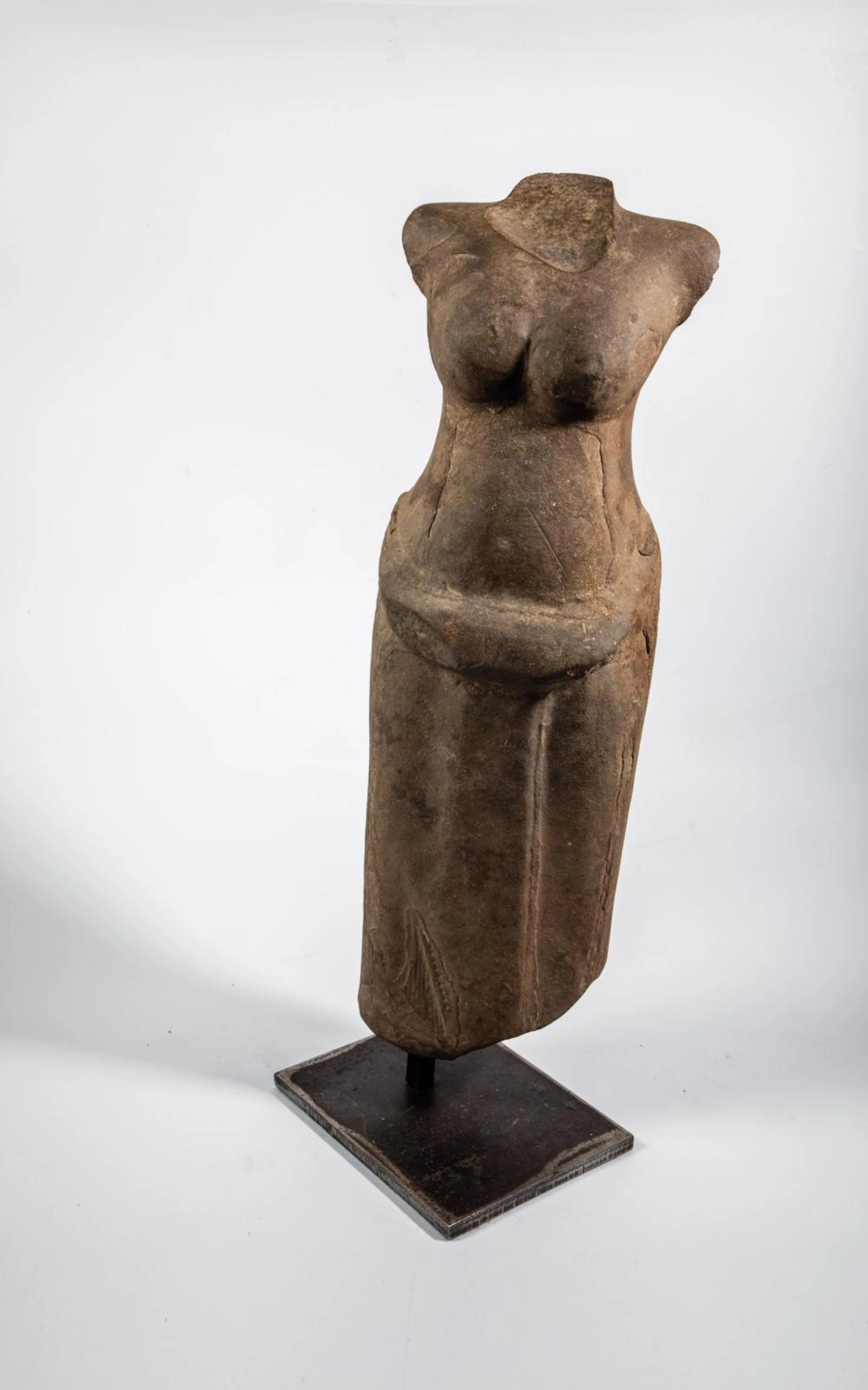 Torso einer weiblichen Figur