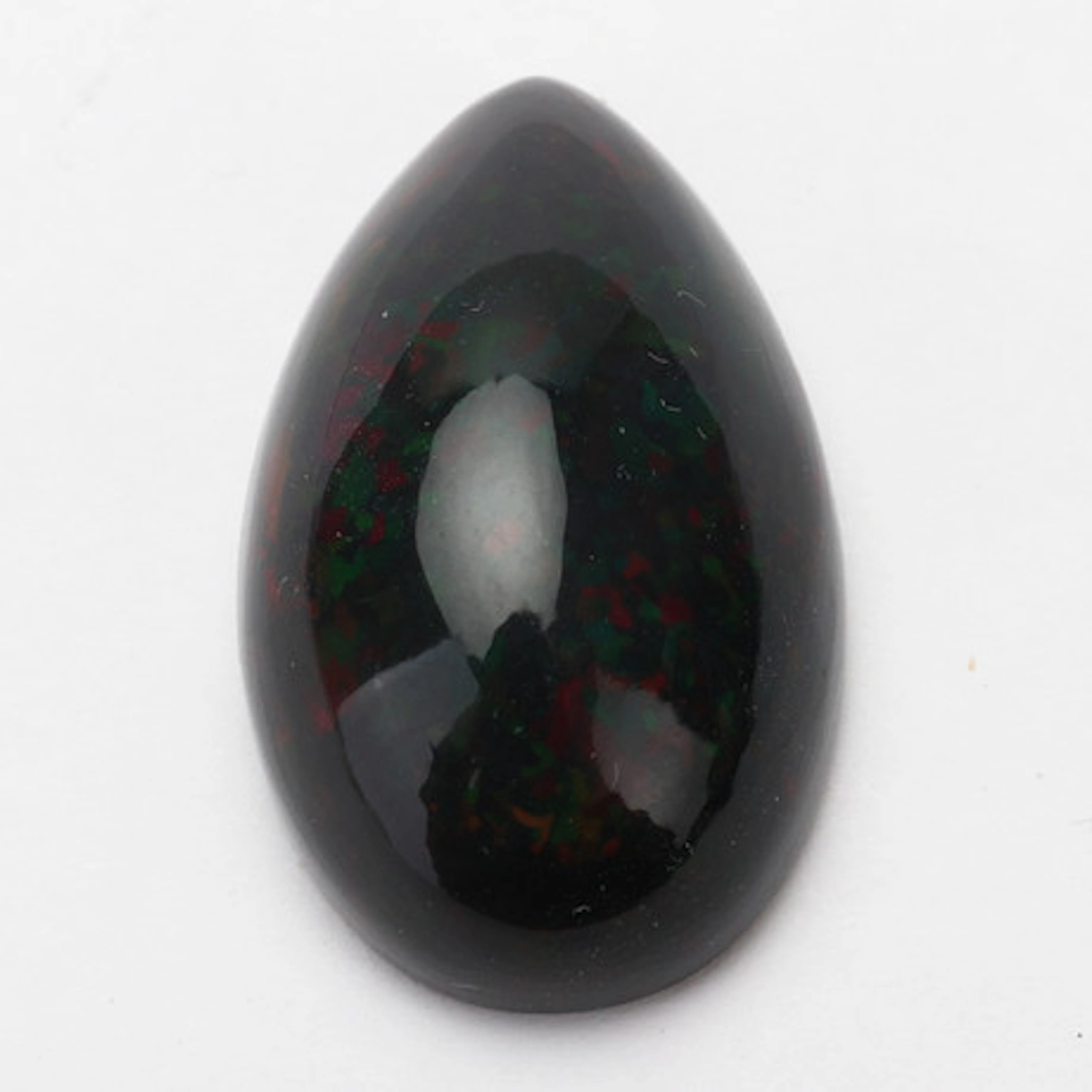 ETIOPISK WELO, SVART OPAL, 24.15ct.