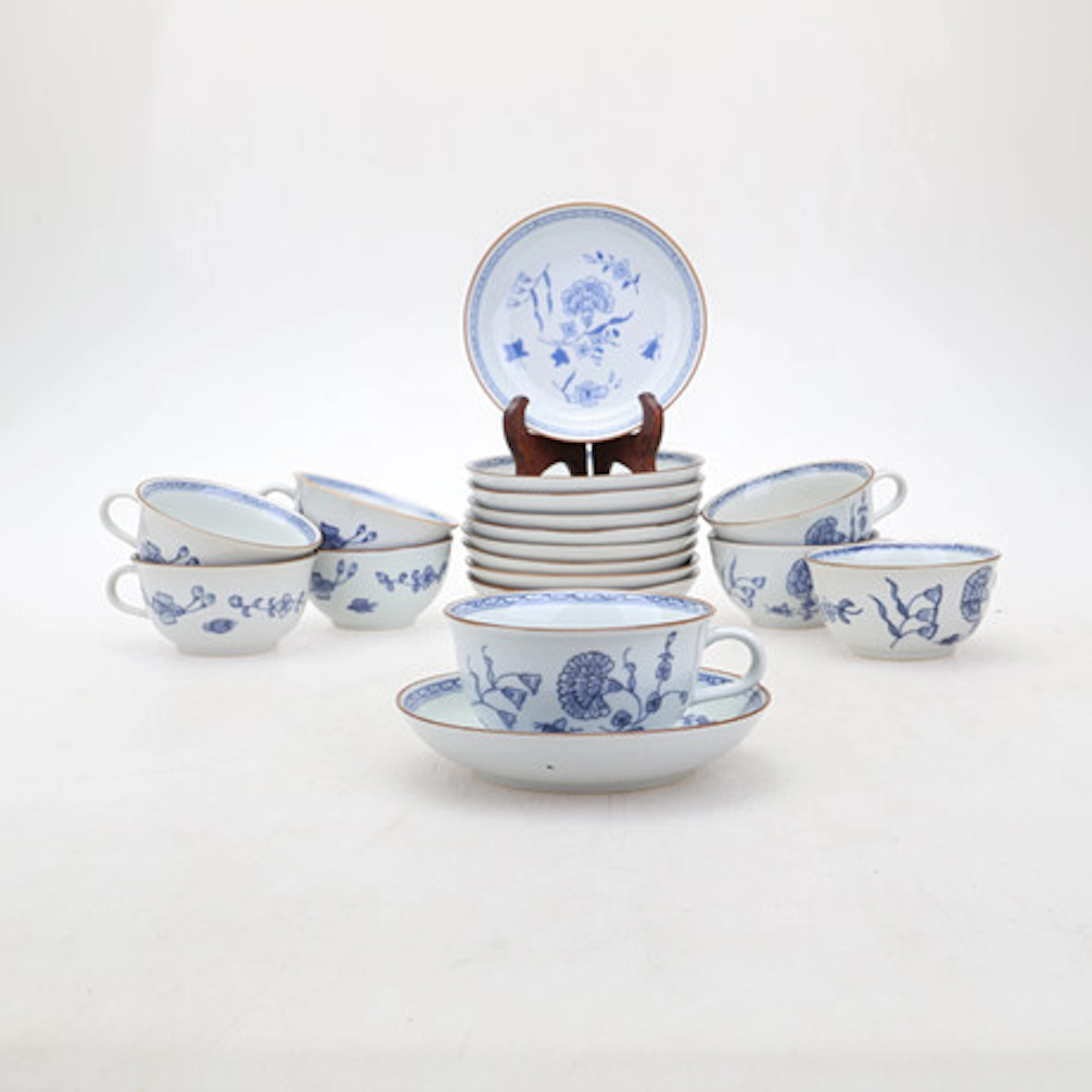 KAFFESERVIS, 18 delar,"Nejlika", ur IKEAs …