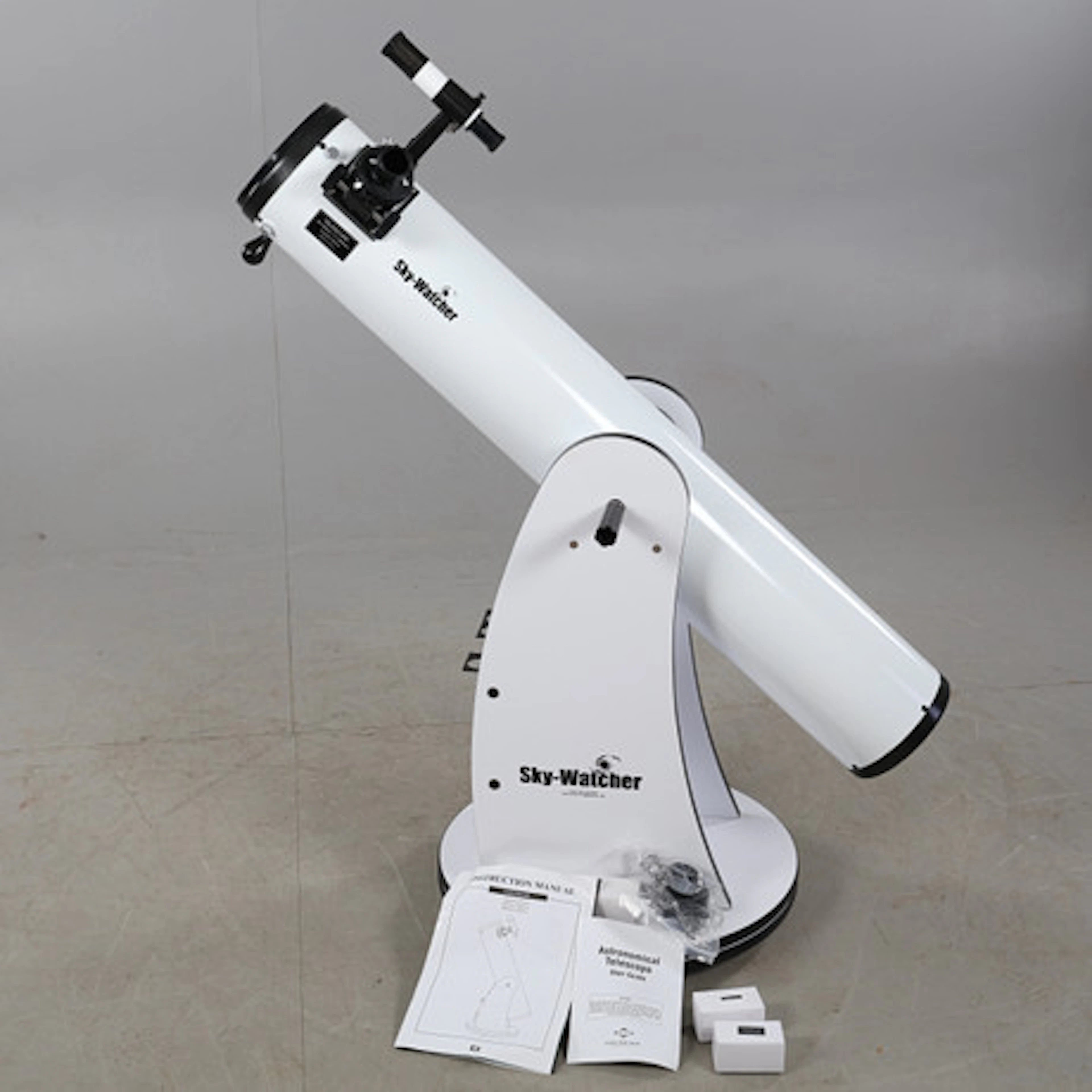 STJÄRNKIKARE / TELESKOP, "Skywatcher",Skyl…