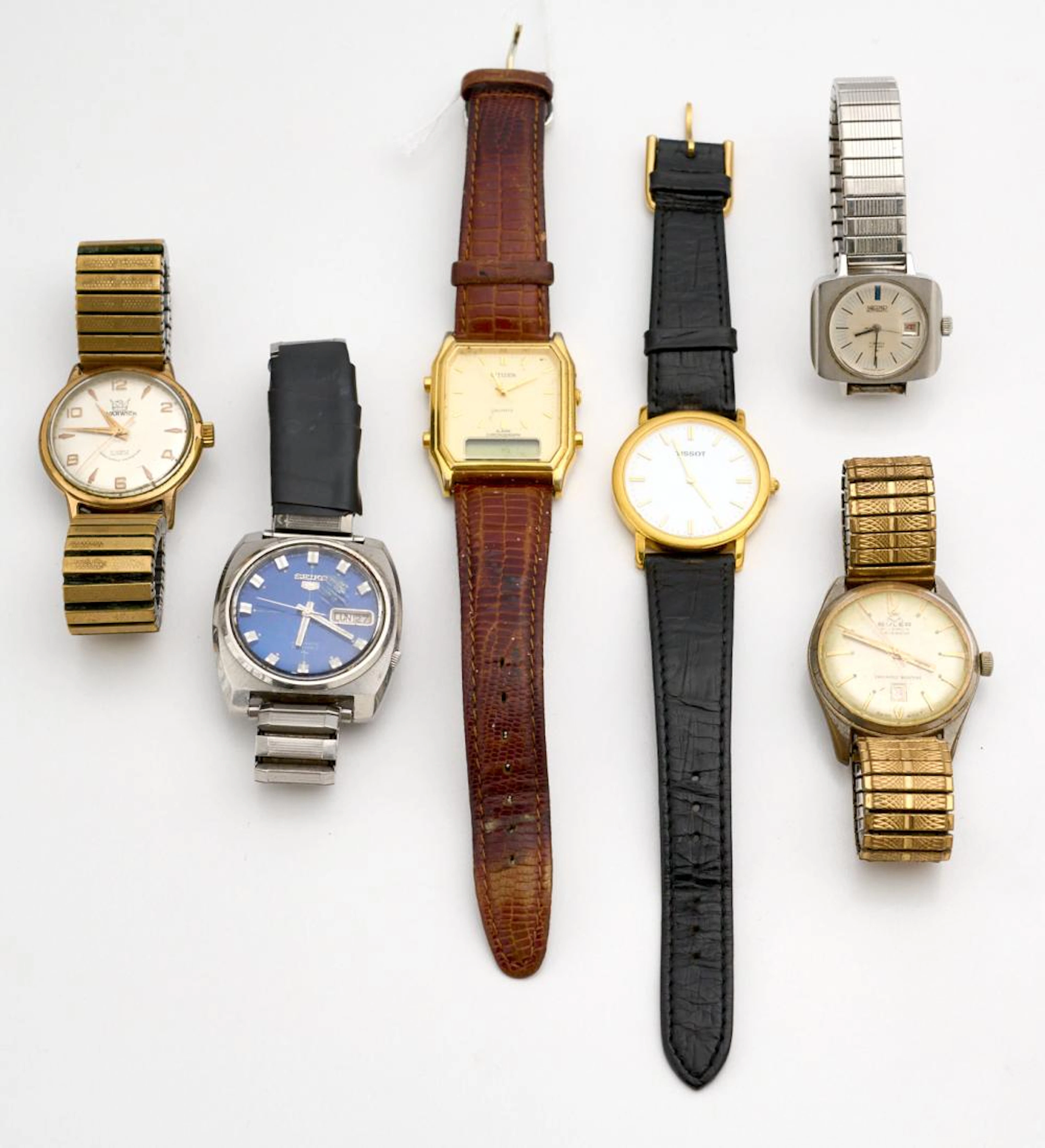 A COLLECTION OF VINTAGE WATCHES INCLUDING TWO SEIKO'S